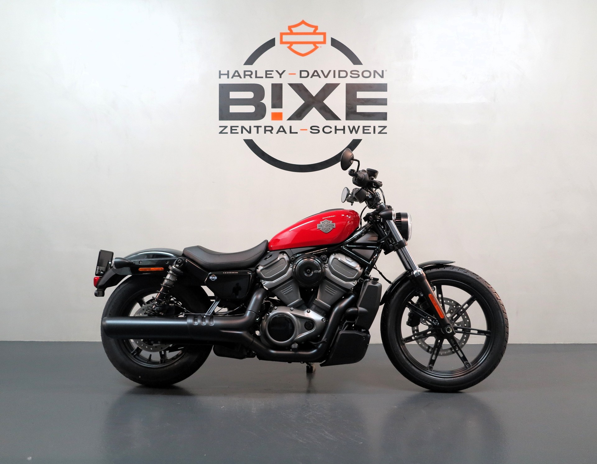 HARLEY-DAVIDSON RH 975 Nightster