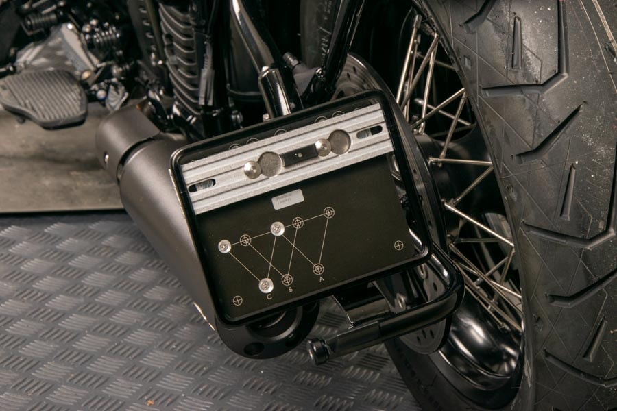 BMW R 18-showroom-element-3