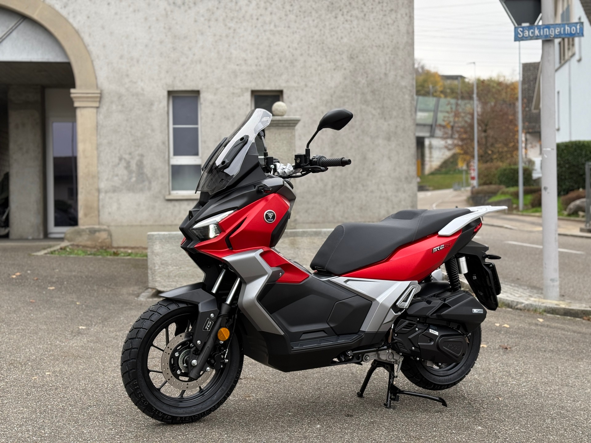 VOGE VOGE SR1 ADV-showroom-element-3