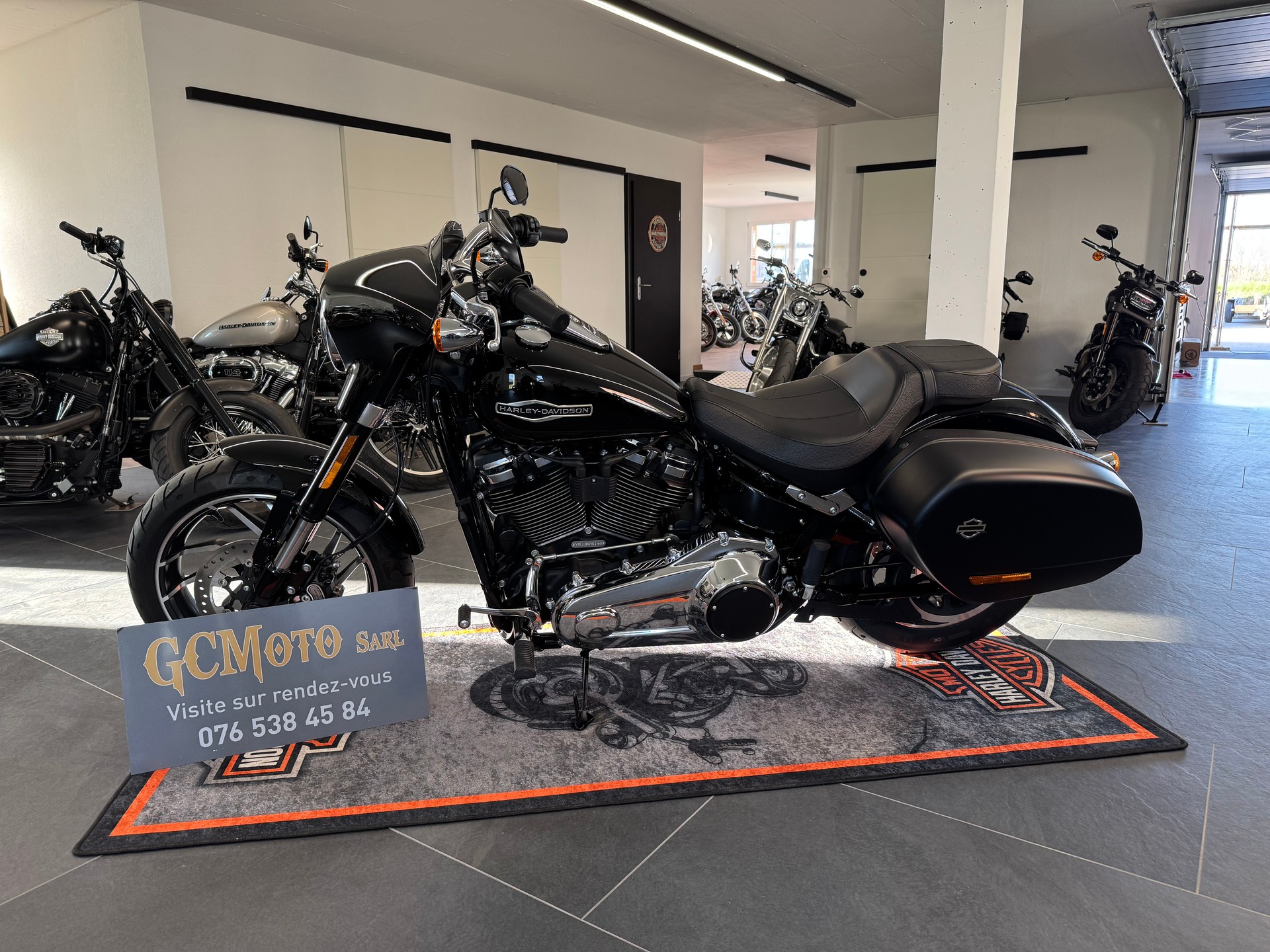 HARLEY-DAVIDSON FLSB Sport Glide 107 ABS-showroom-element-1