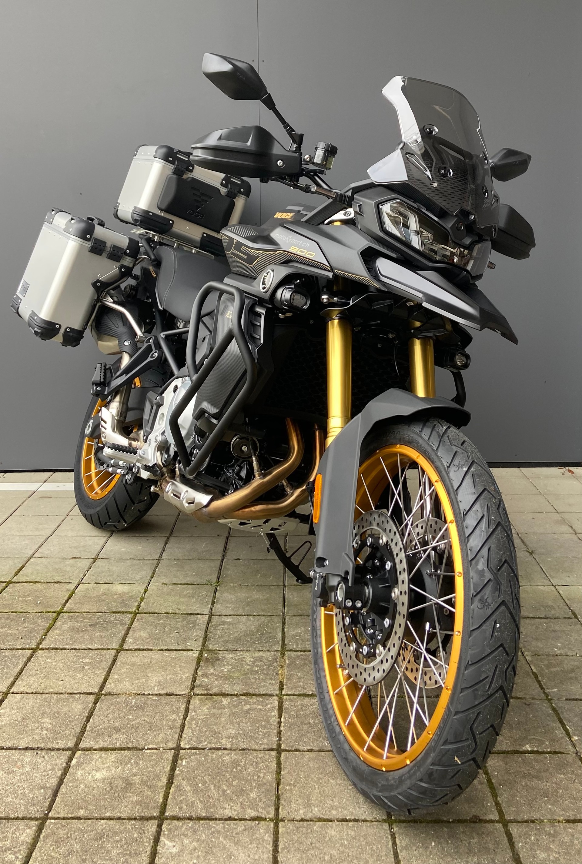 VOGE DS 900 X BLACK KNIGHT inkl. Koffersatz-showroom-element-1