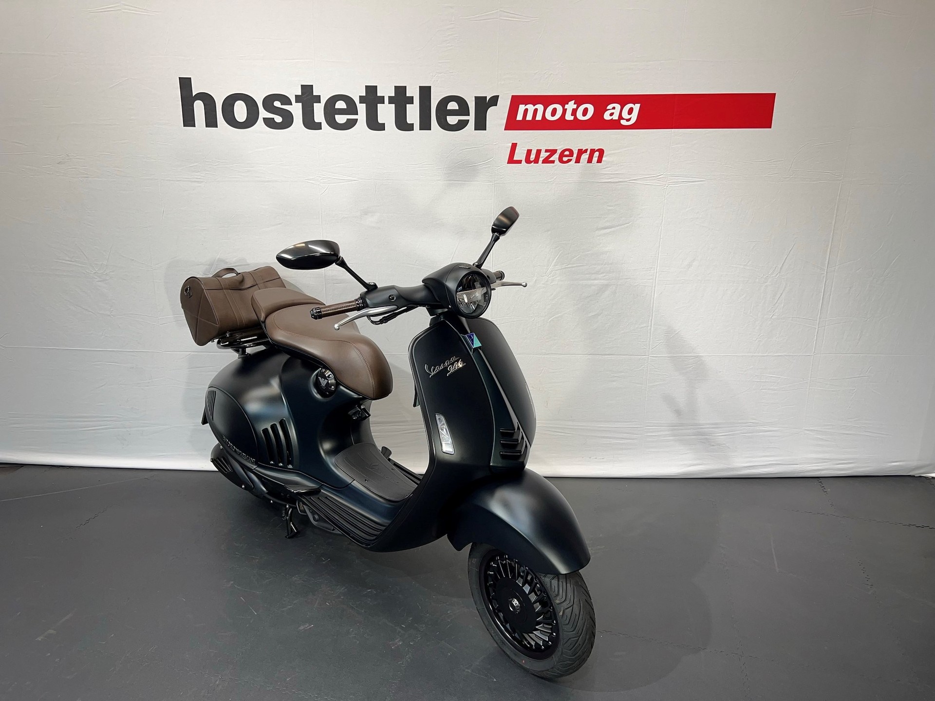 PIAGGIO Vespa 946 3V E. Armani