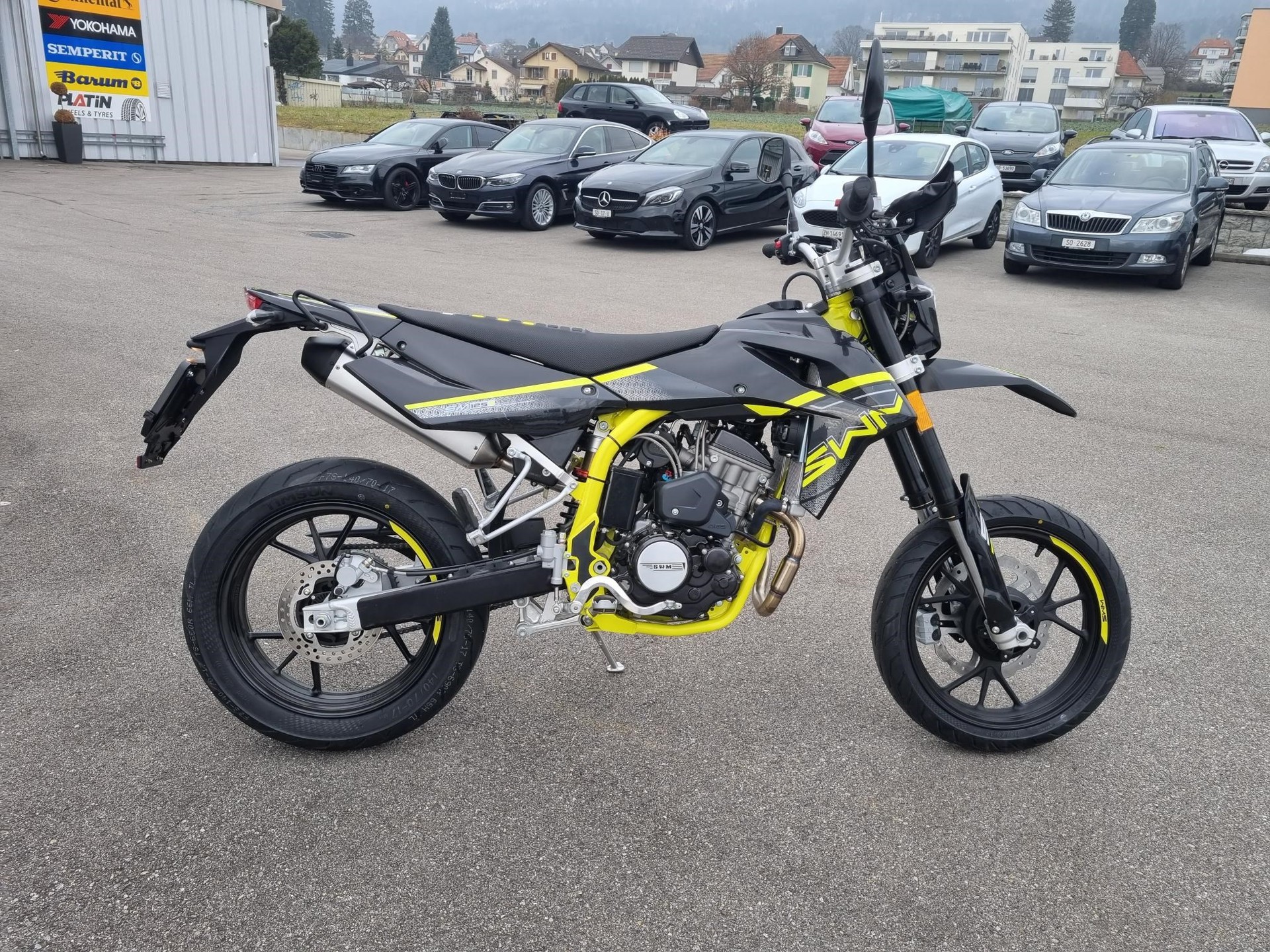 SWM SM 125 R ABS-showroom-element-3