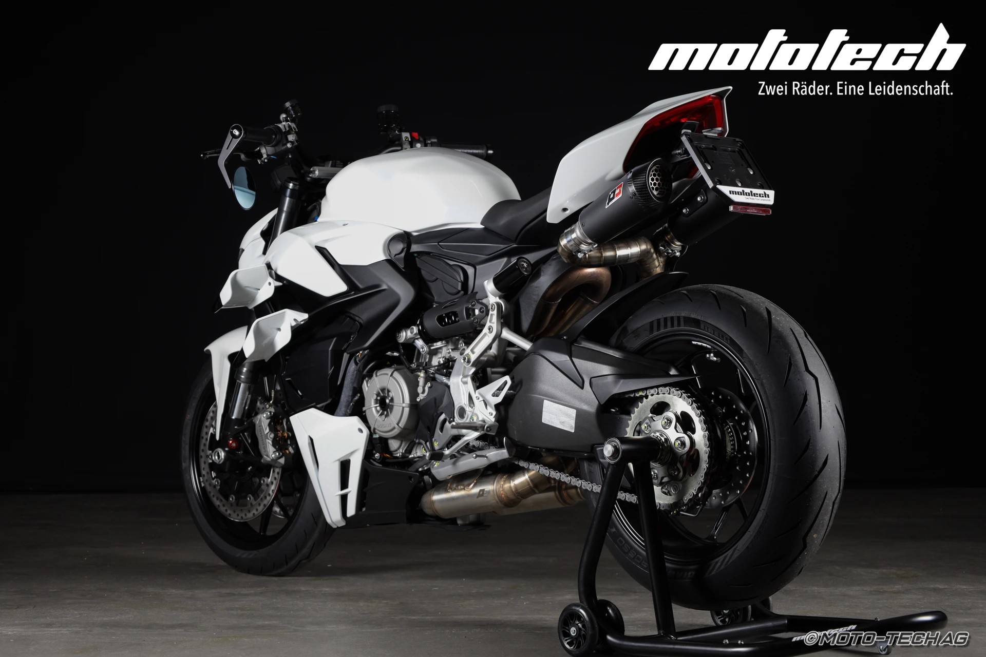 DUCATI Streetfighter V2 *GET READY Ab 3.90% Leasing*-showroom-element-3