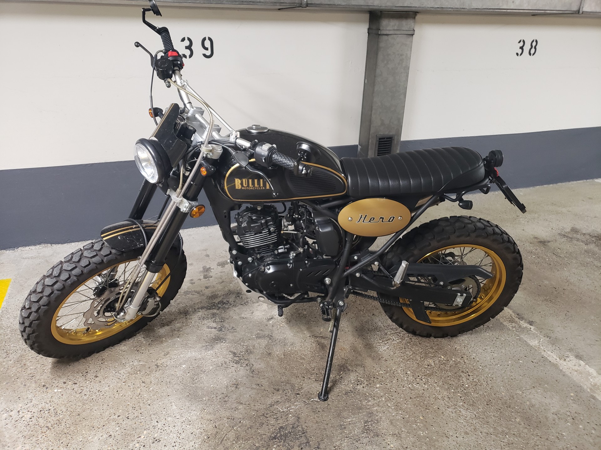BULLIT Hero 125-image-0