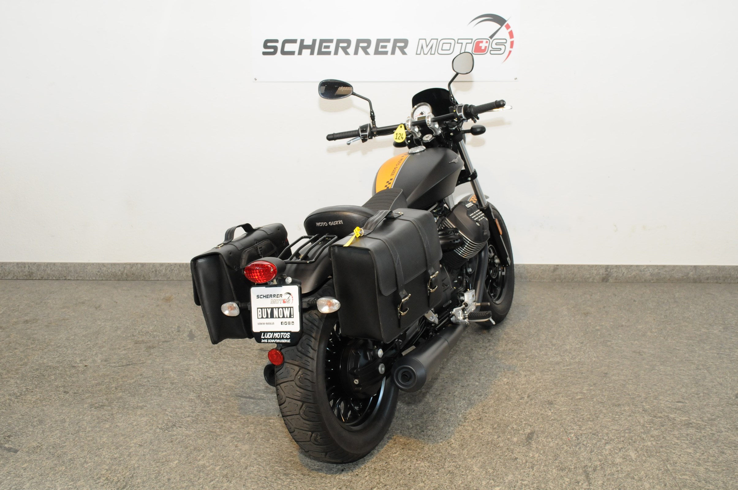 MOTO GUZZI V9 Bobber 850 ABS-showroom-element-2