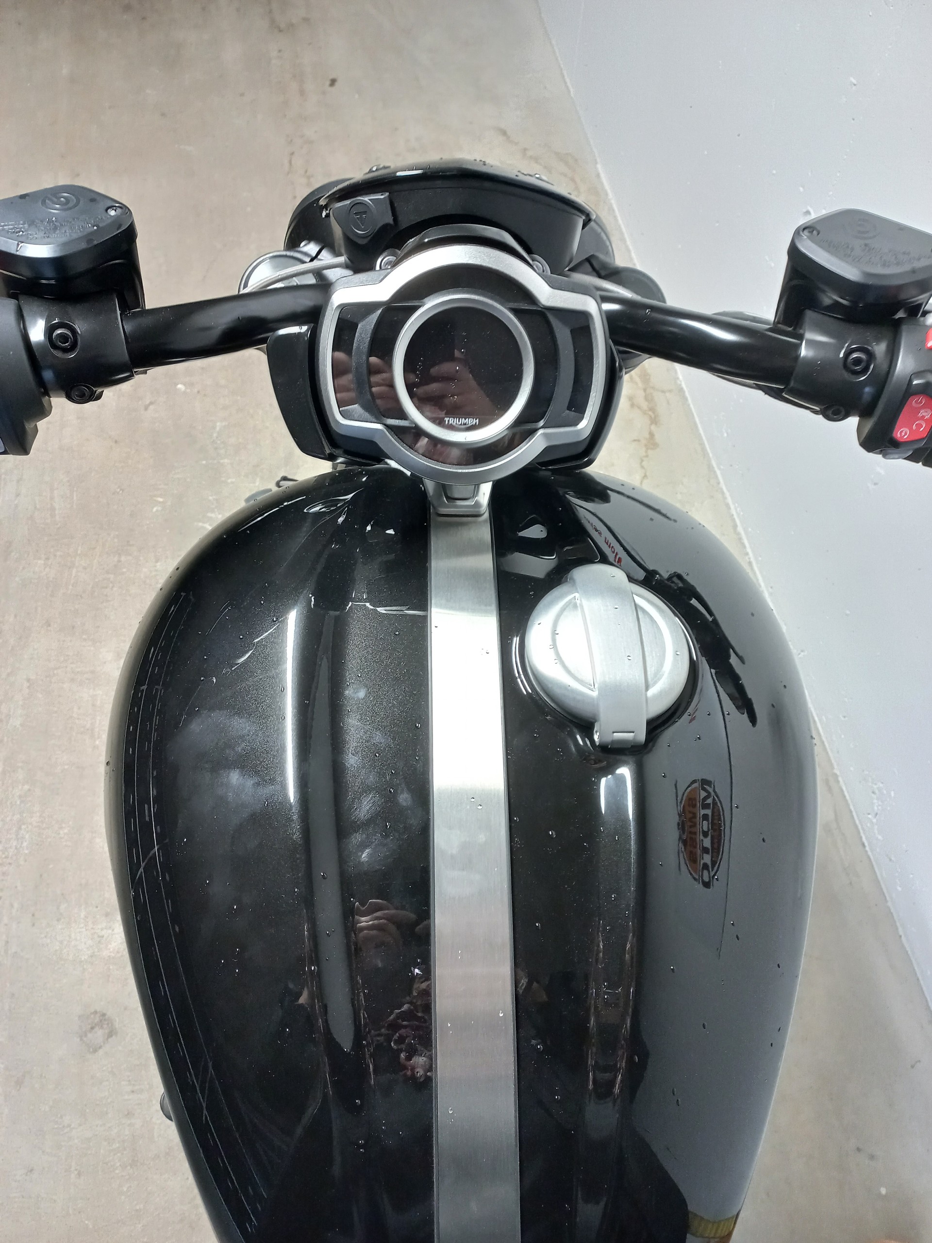 TRIUMPH Rocket 3 Storm R-image-6