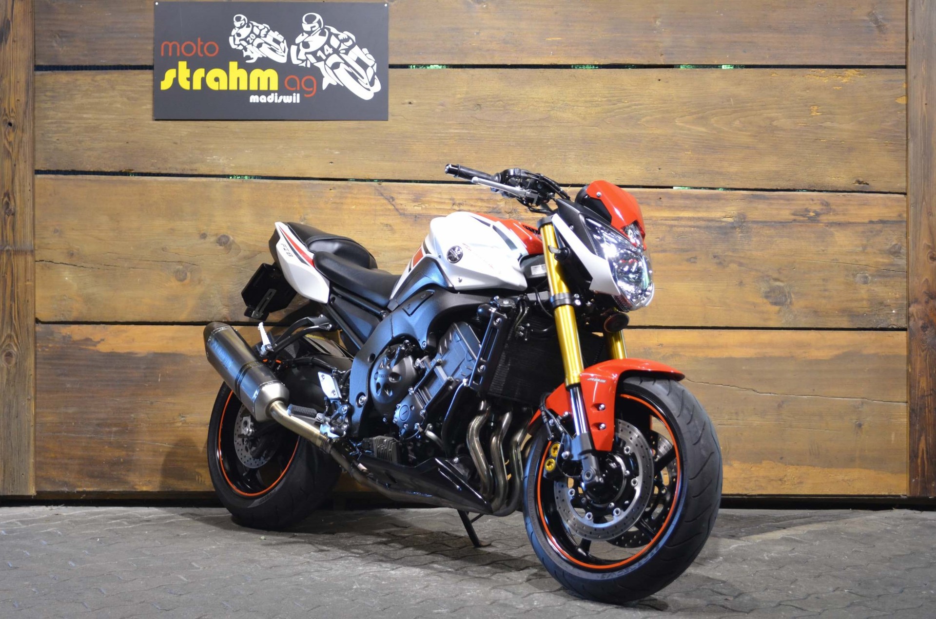YAMAHA FZ8 N ABS