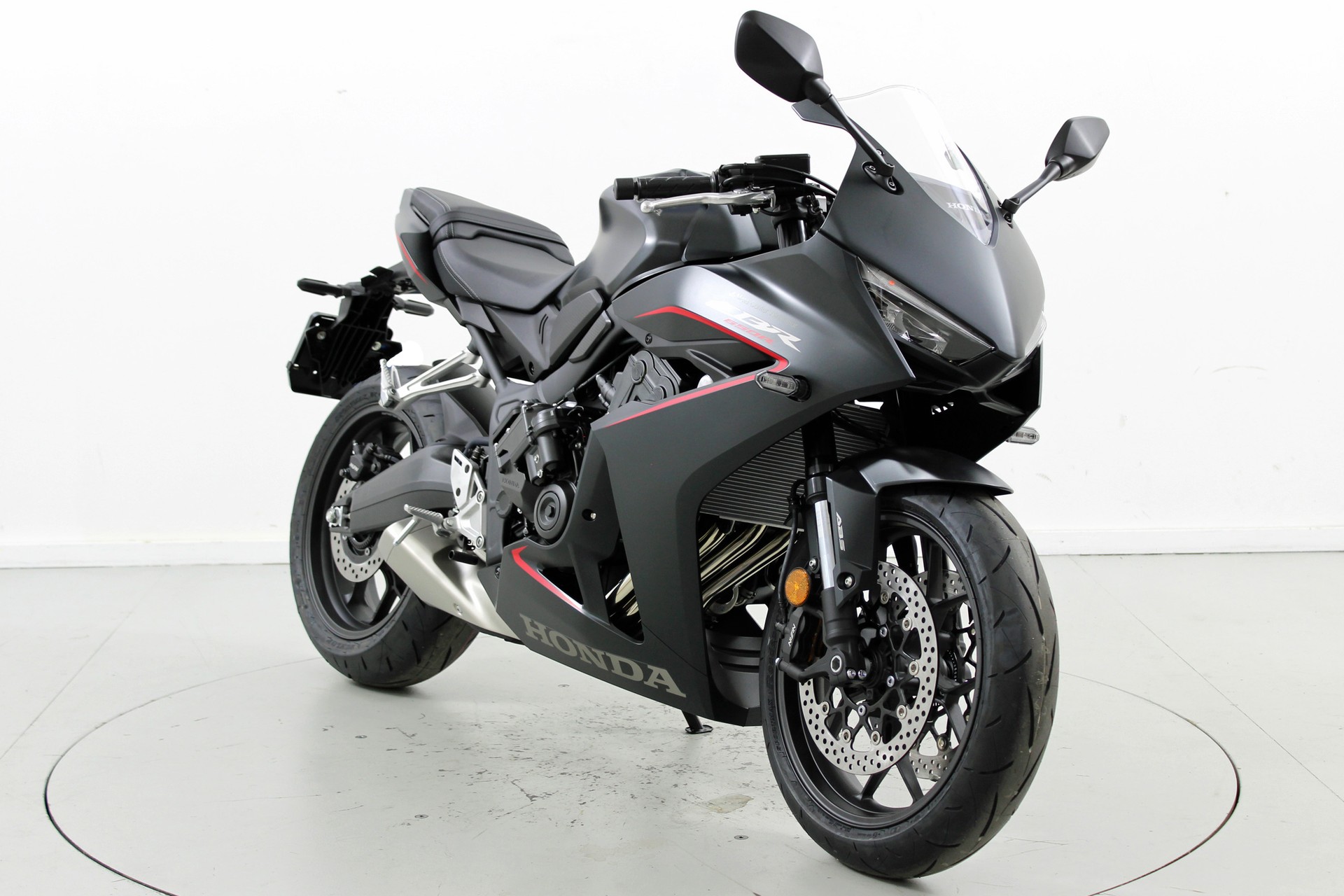 HONDA CBR 650 R ABS E-Clutch-showroom-element-1