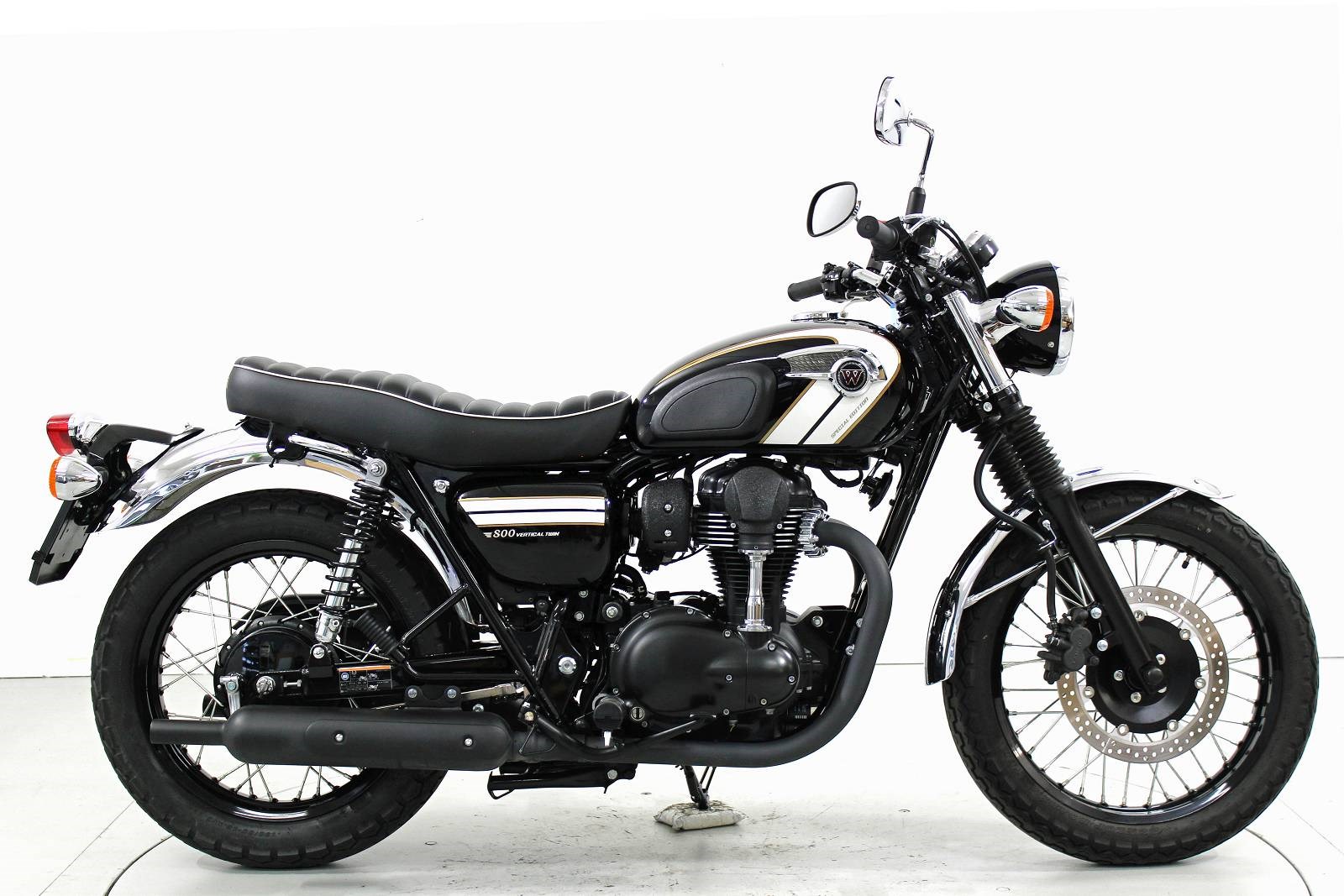 KAWASAKI W 800-showroom-element-3