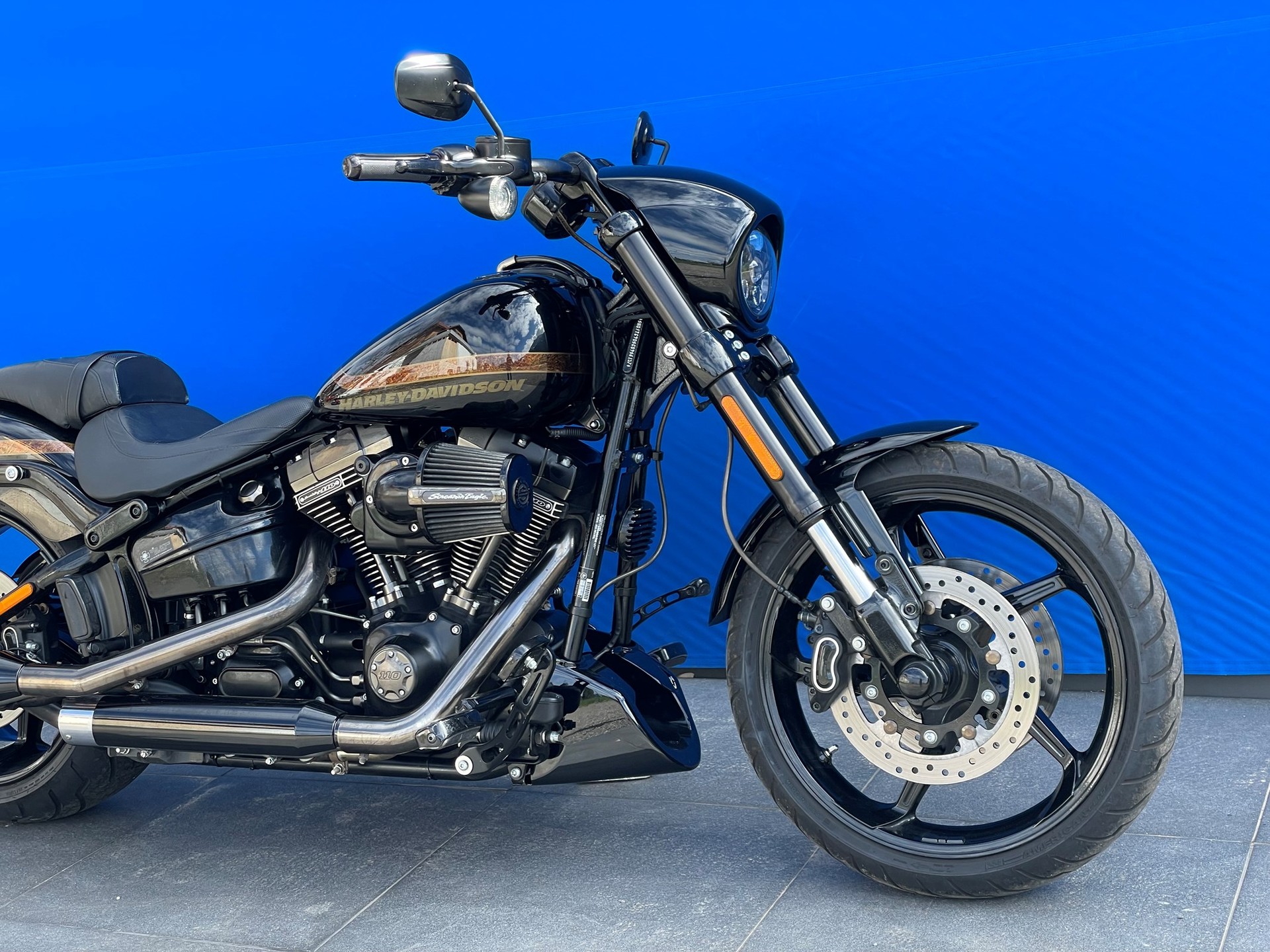 HARLEY-DAVIDSON FXSE Breakout Pro Street CVO ABS-image-1