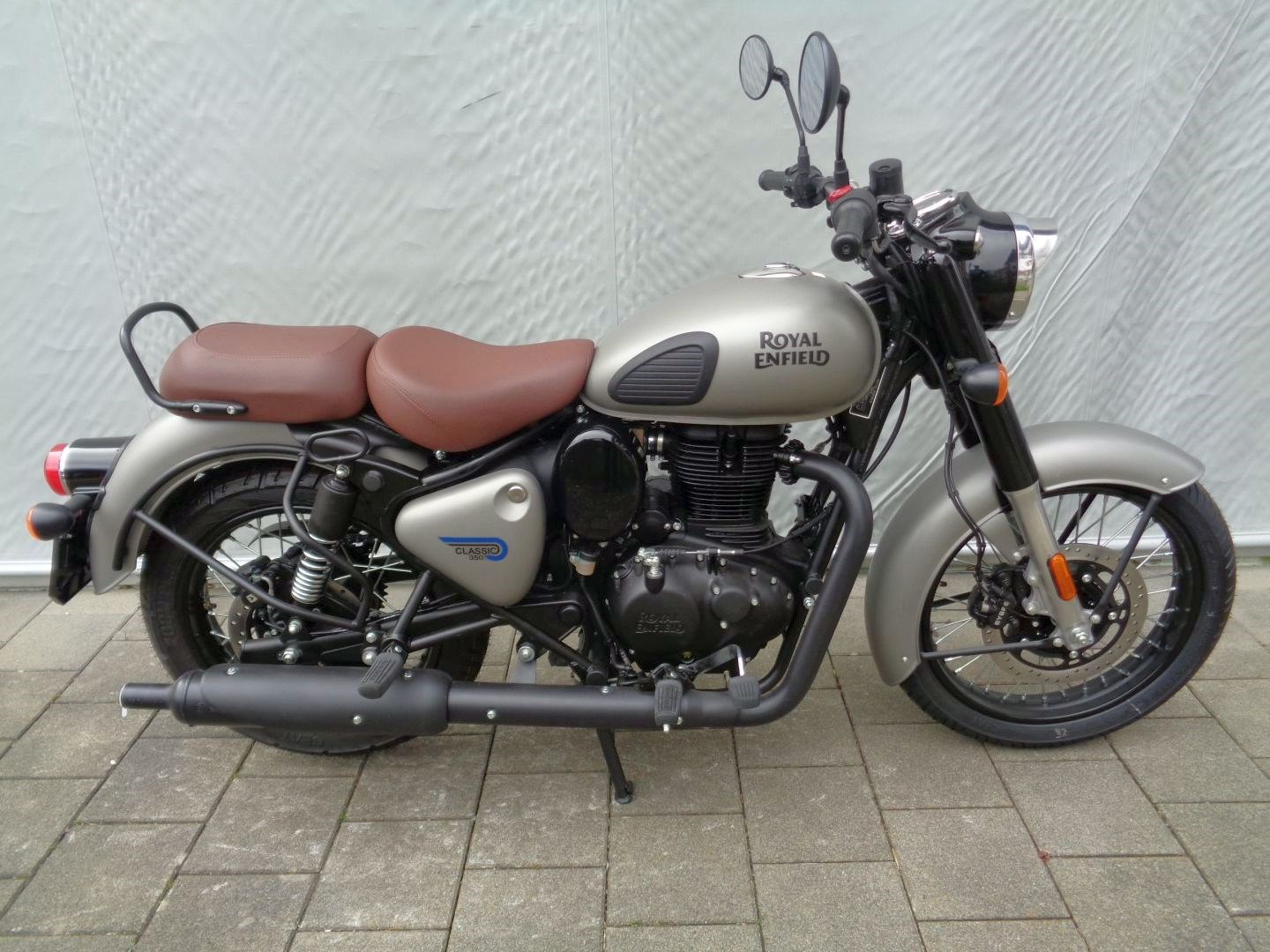 ROYAL ENFIELD CLASSIC 350 DARK E5