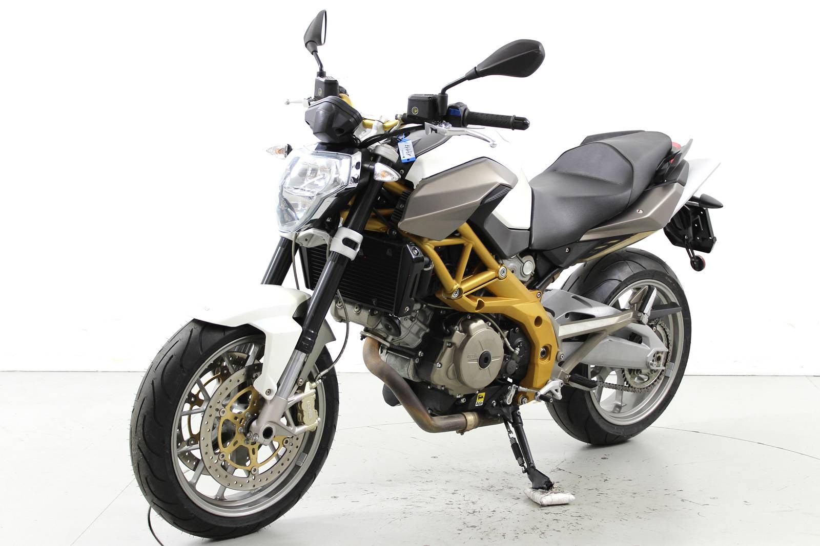 APRILIA SL 750 Shiver-showroom-element-2