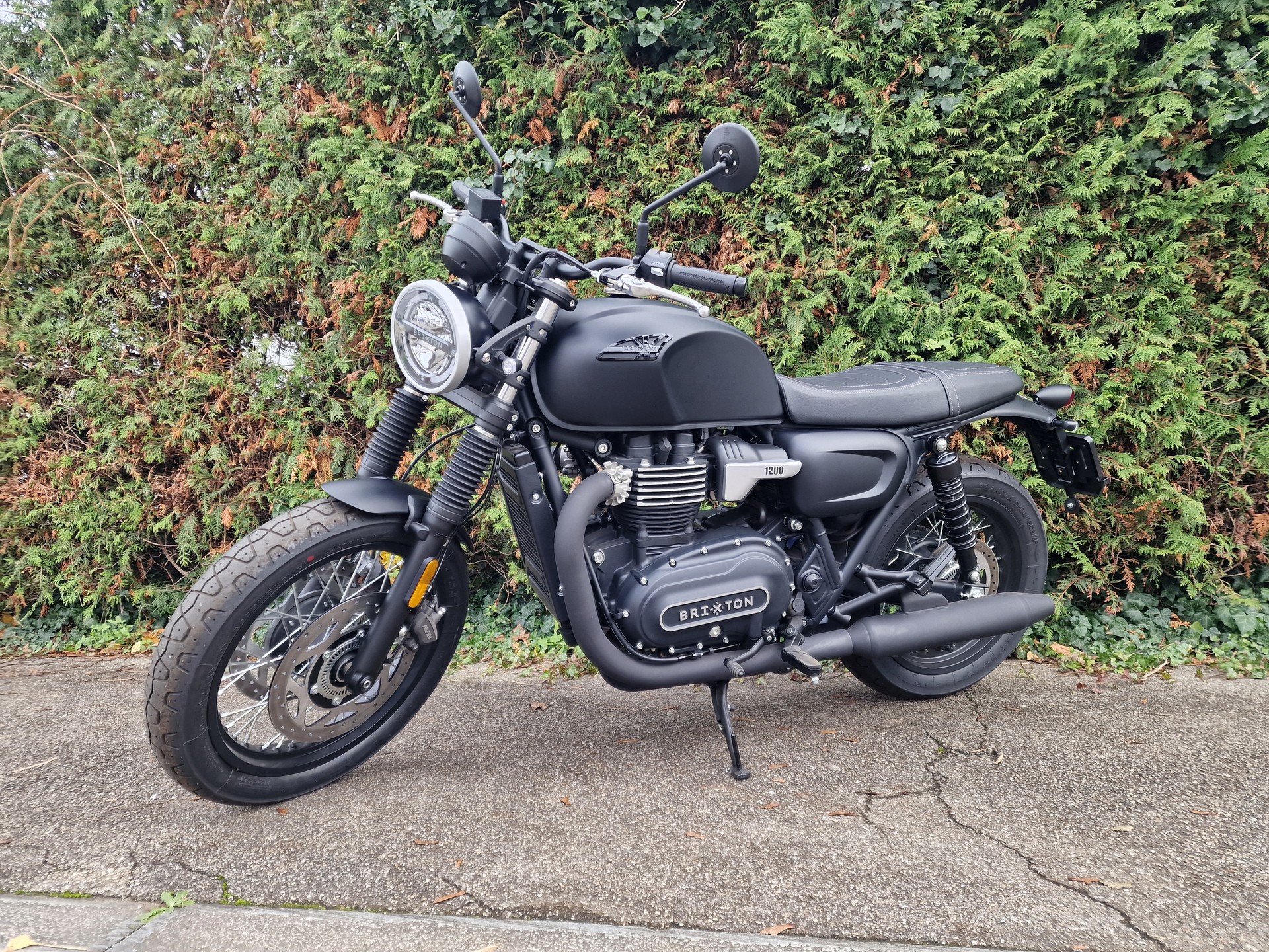 BRIXTON Cromwell 1200