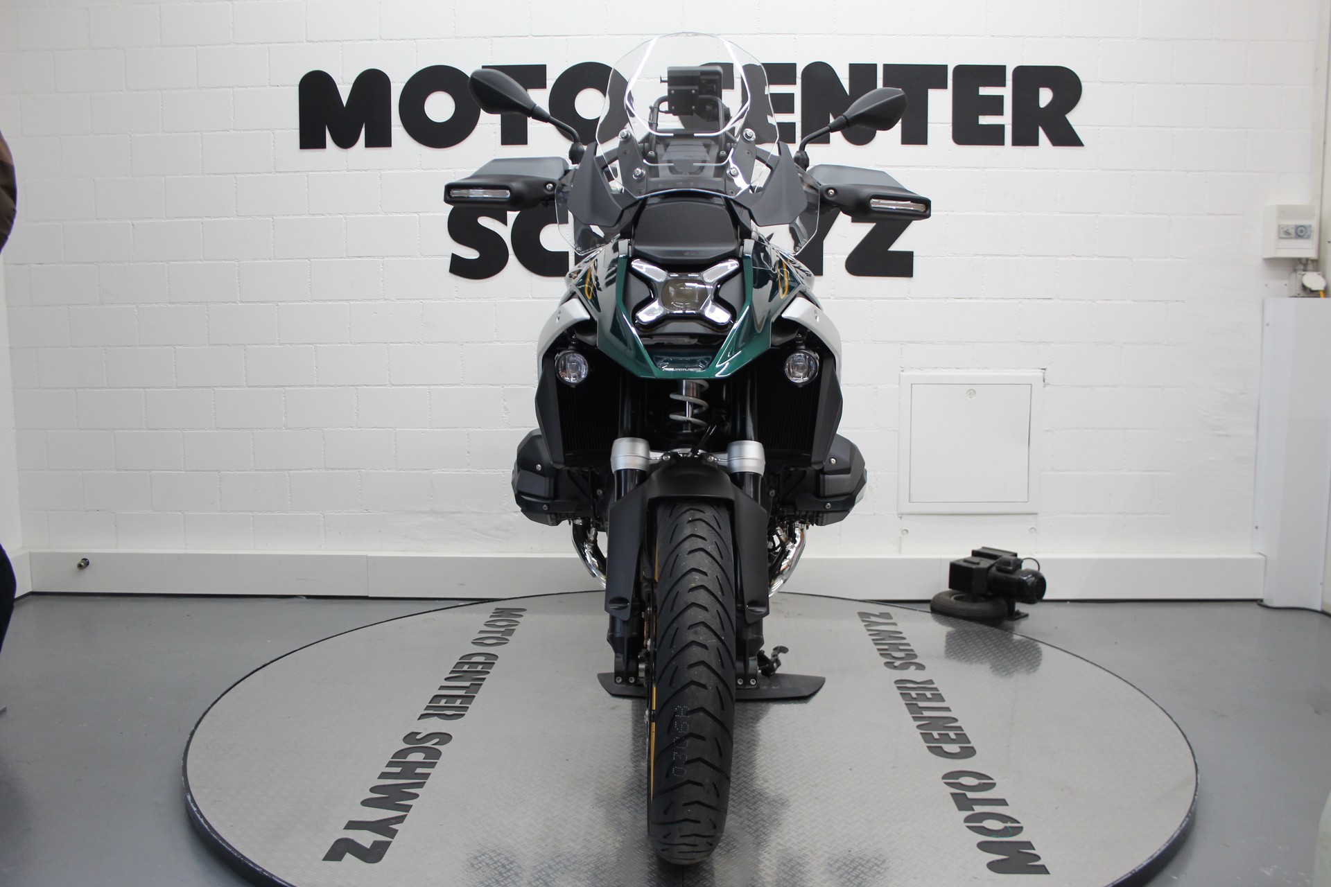 BMW R 1300 GS-showroom-element-2
