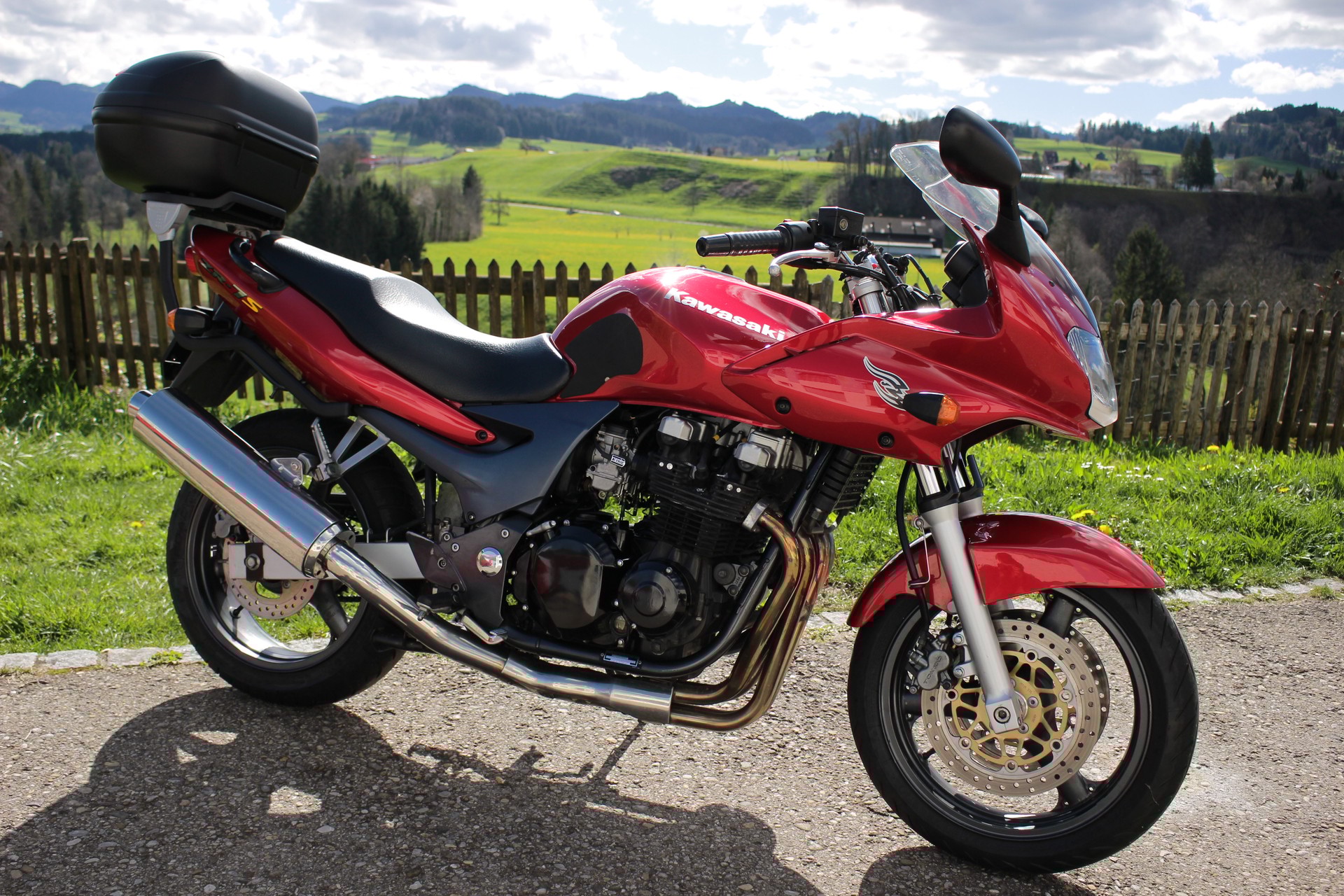 KAWASAKI ZR-7 S