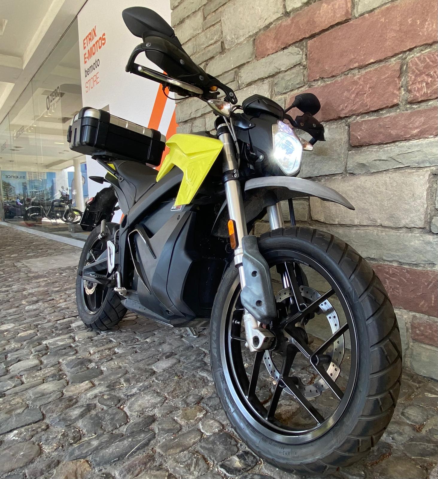 ZERO DSR-showroom-element-1
