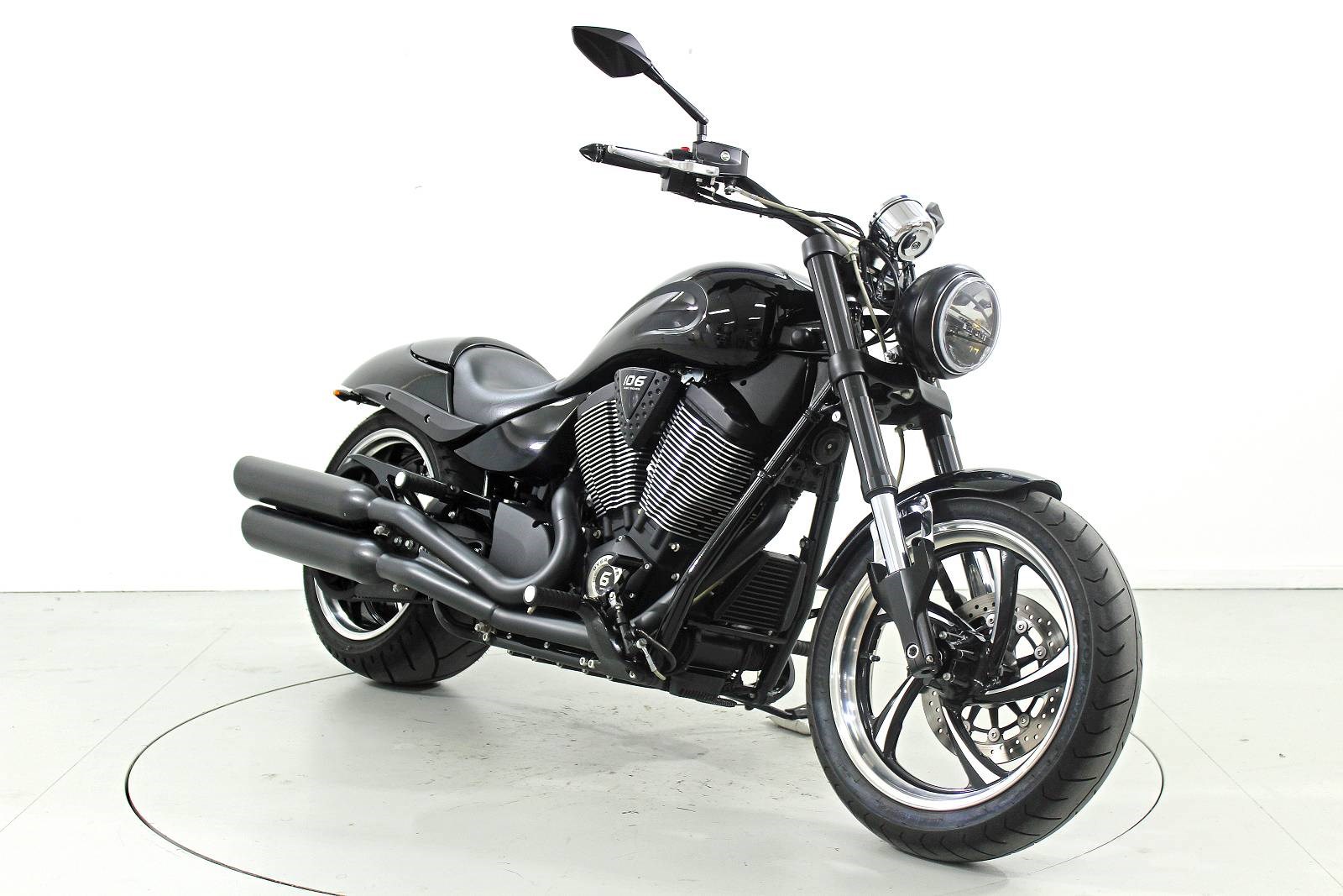 VICTORY Hammer 8 Ball-showroom-element-1