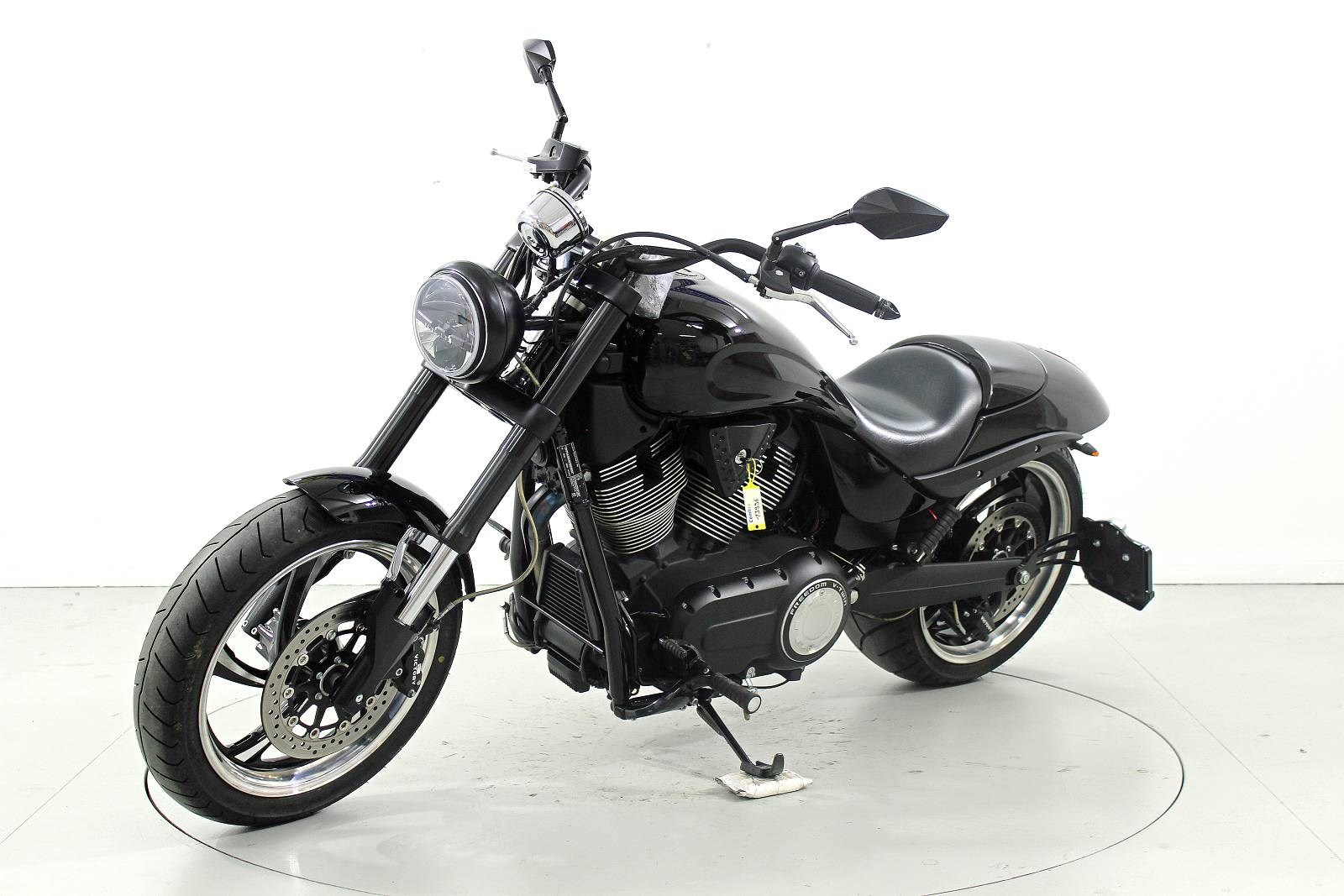 VICTORY Hammer 8 Ball-showroom-element-2