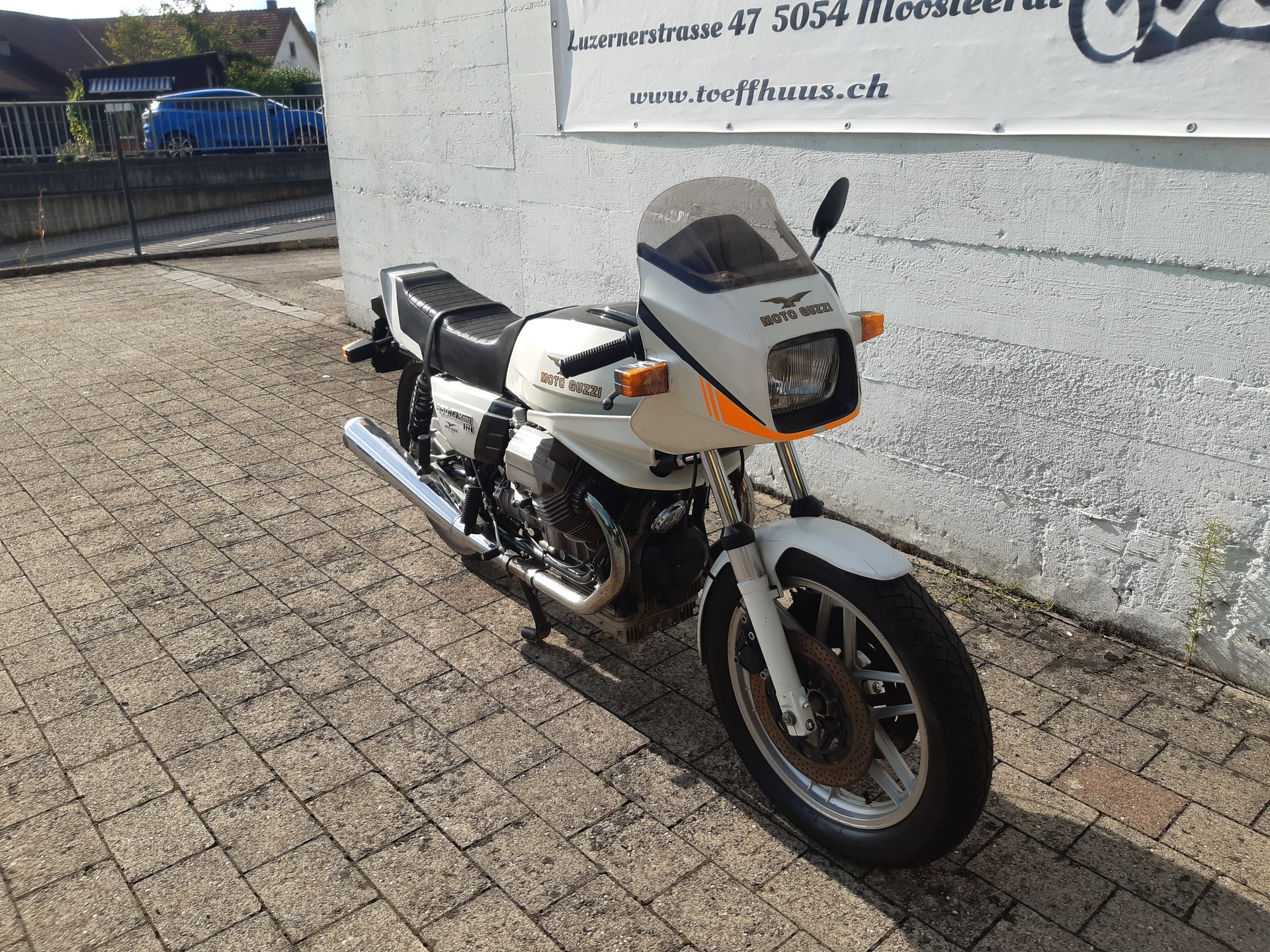 MOTO GUZZI 850 LE MANS III-showroom-element-1