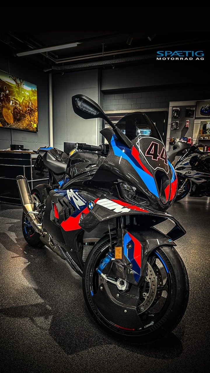 BMW M 1000 RR