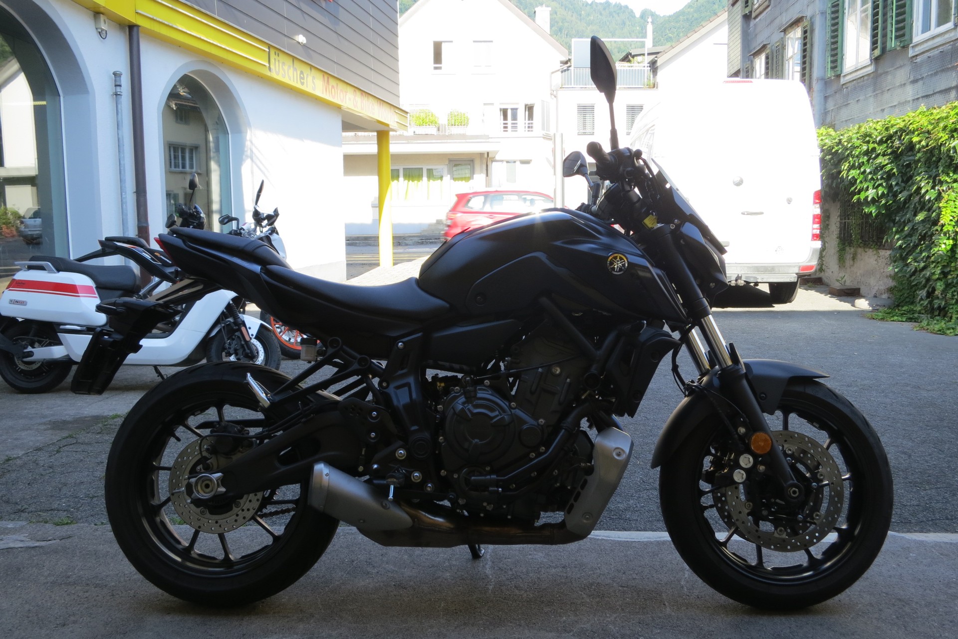 YAMAHA MT-07-image-2