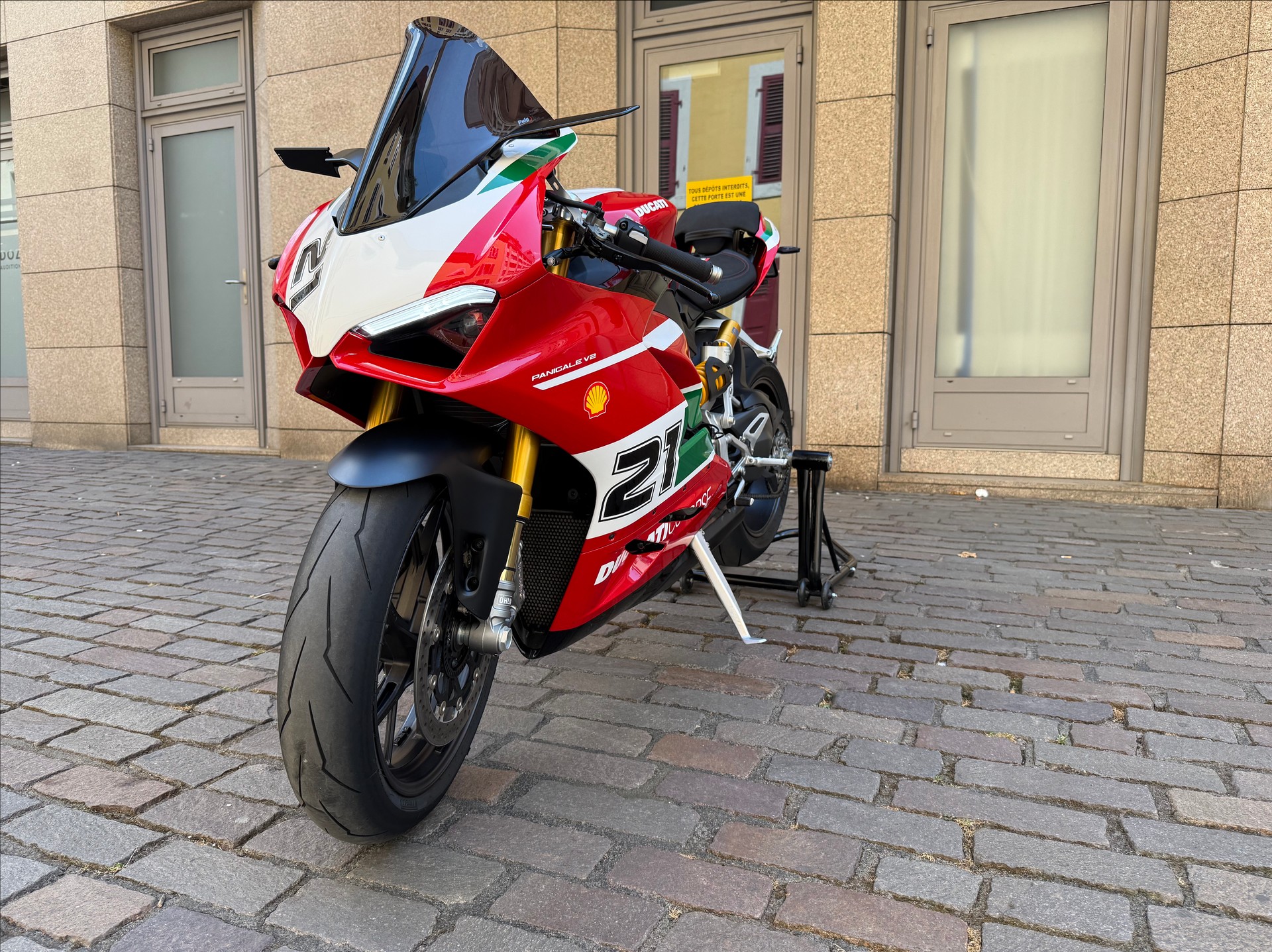 DUCATI Panigale V2 Bayliss 1st Champion 2oth Anniversary-image-4