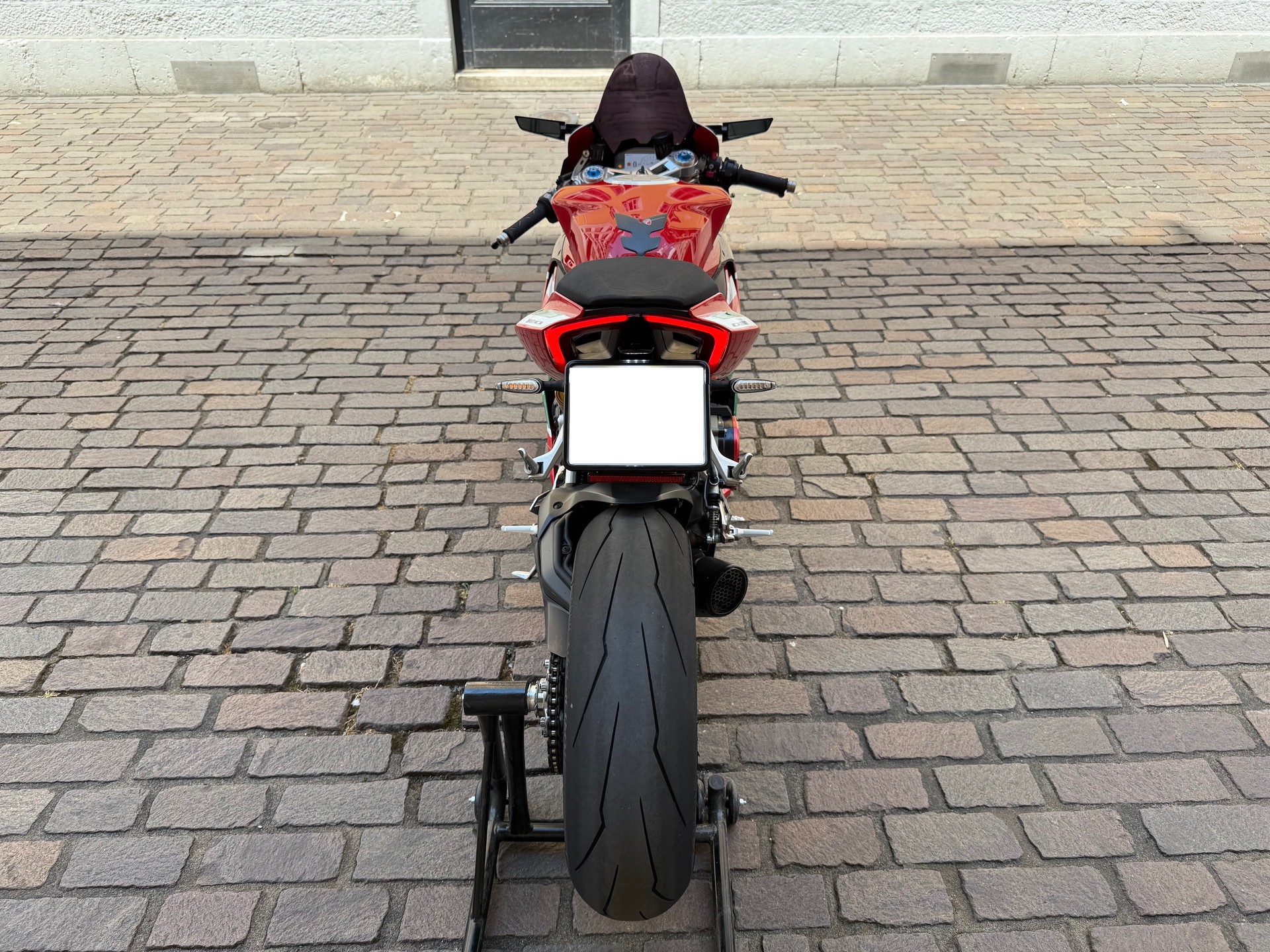 DUCATI Panigale V2 Bayliss 1st Champion 2oth Anniversary-image-2