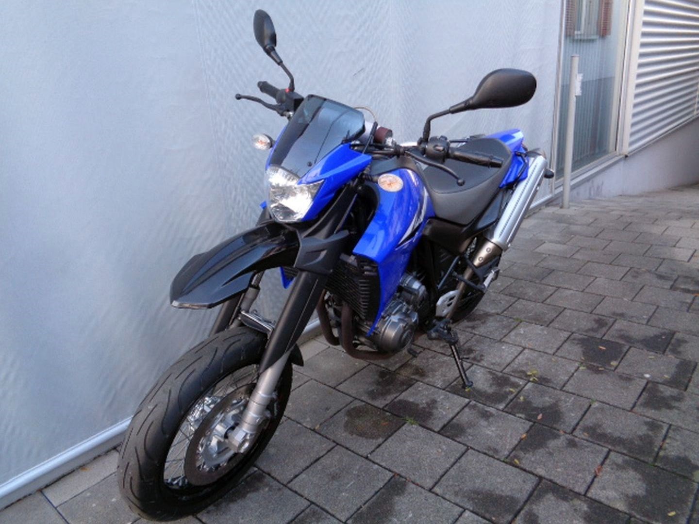 YAMAHA XT 660-showroom-element-2