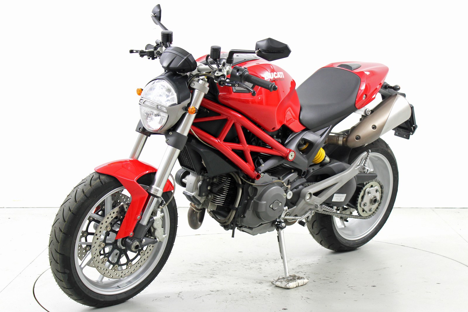 DUCATI Monster  1100 ABS-showroom-element-2