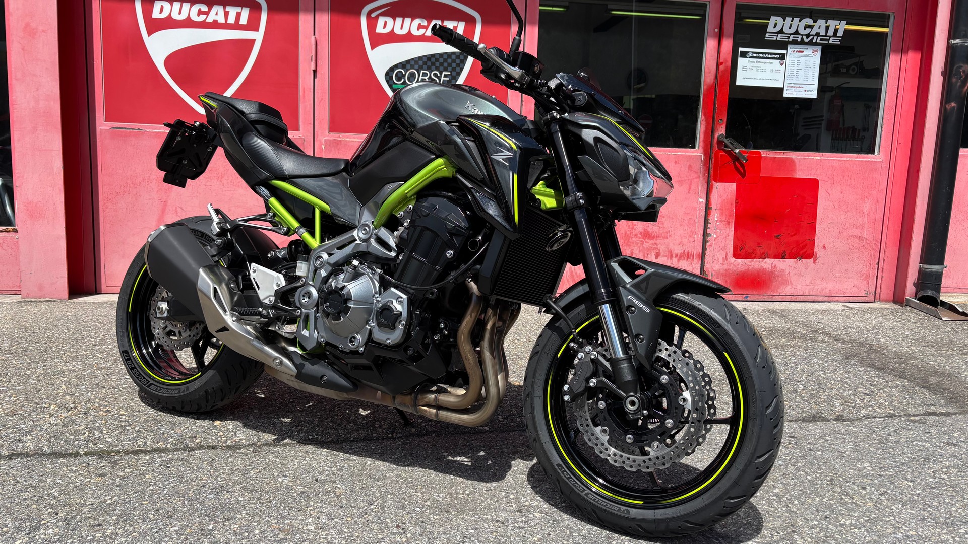 KAWASAKI Z 900