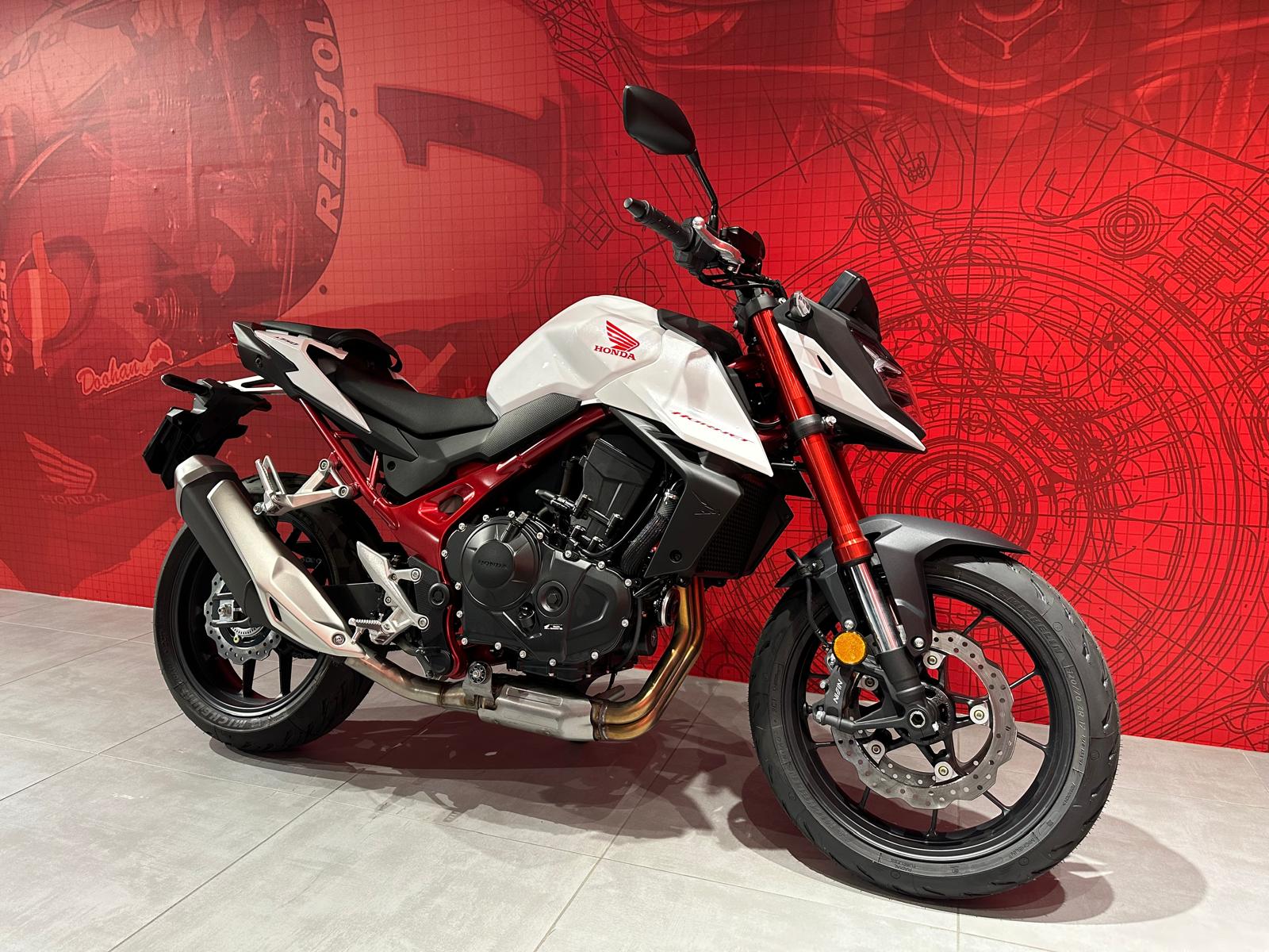 HONDA CB 750 Hornet-showroom-element-2