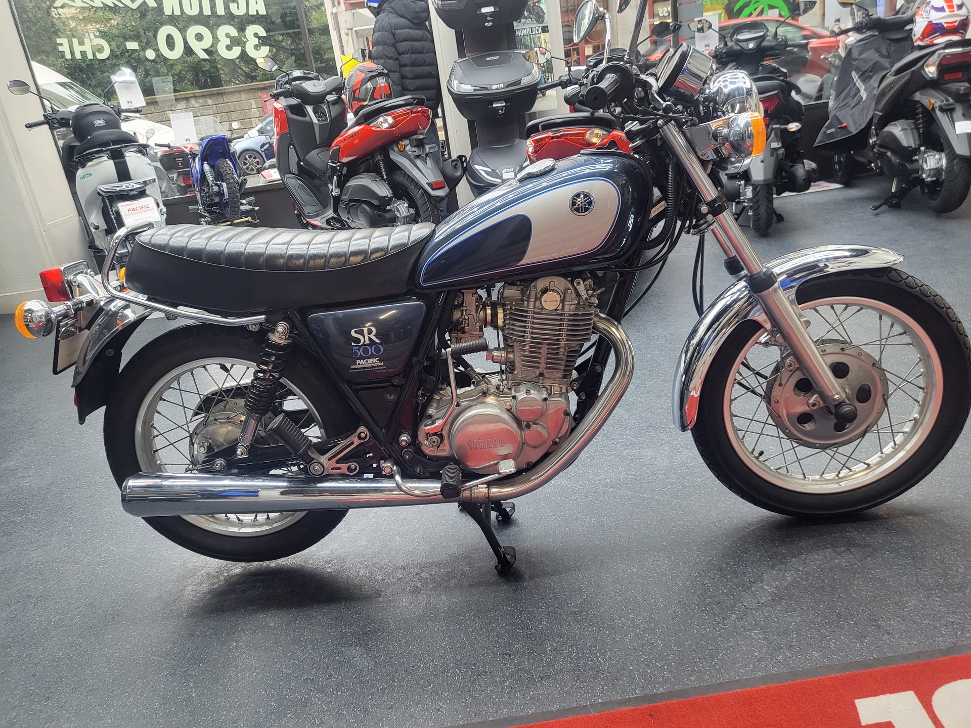 YAMAHA SR 500