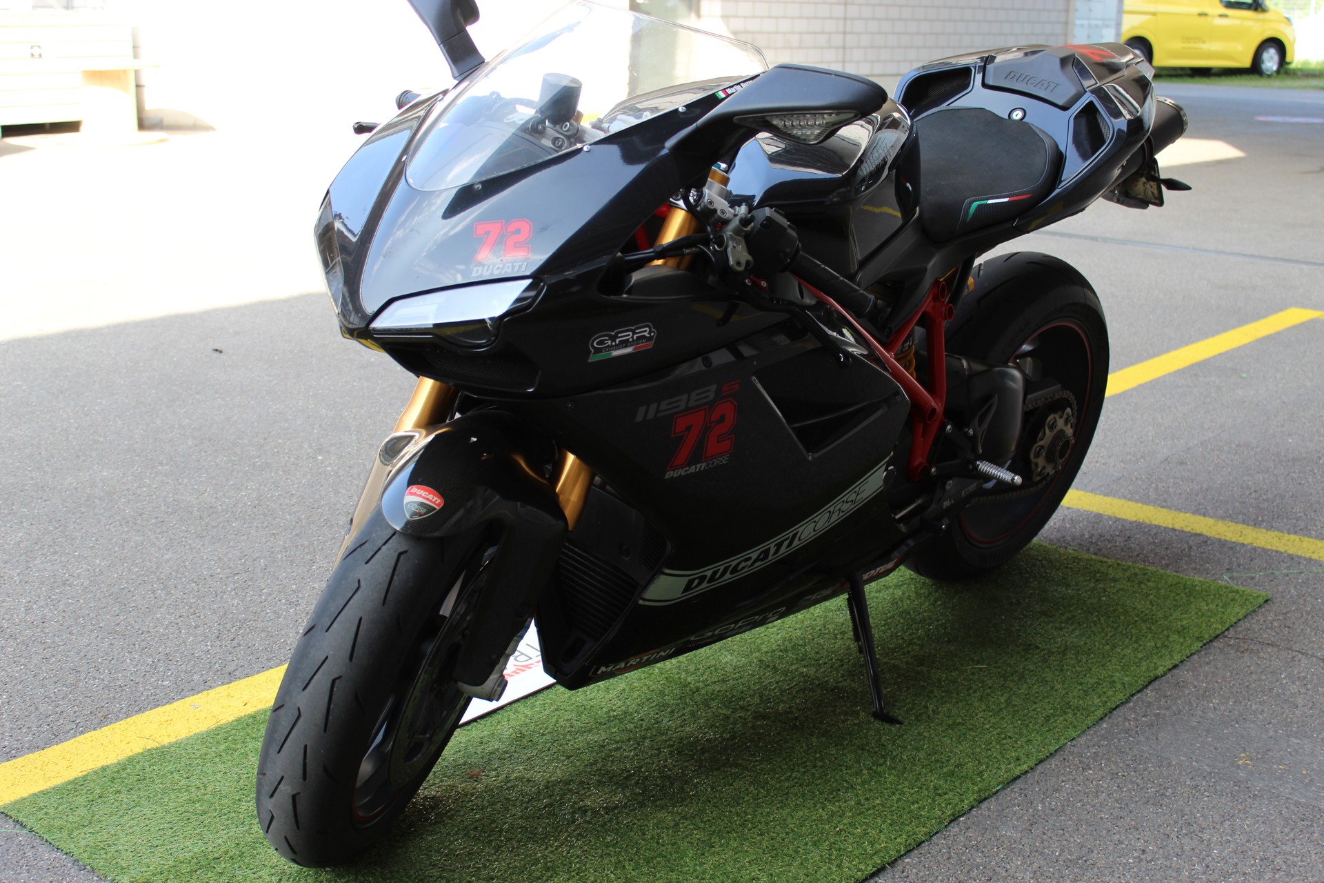 DUCATI 1198 S-image-2
