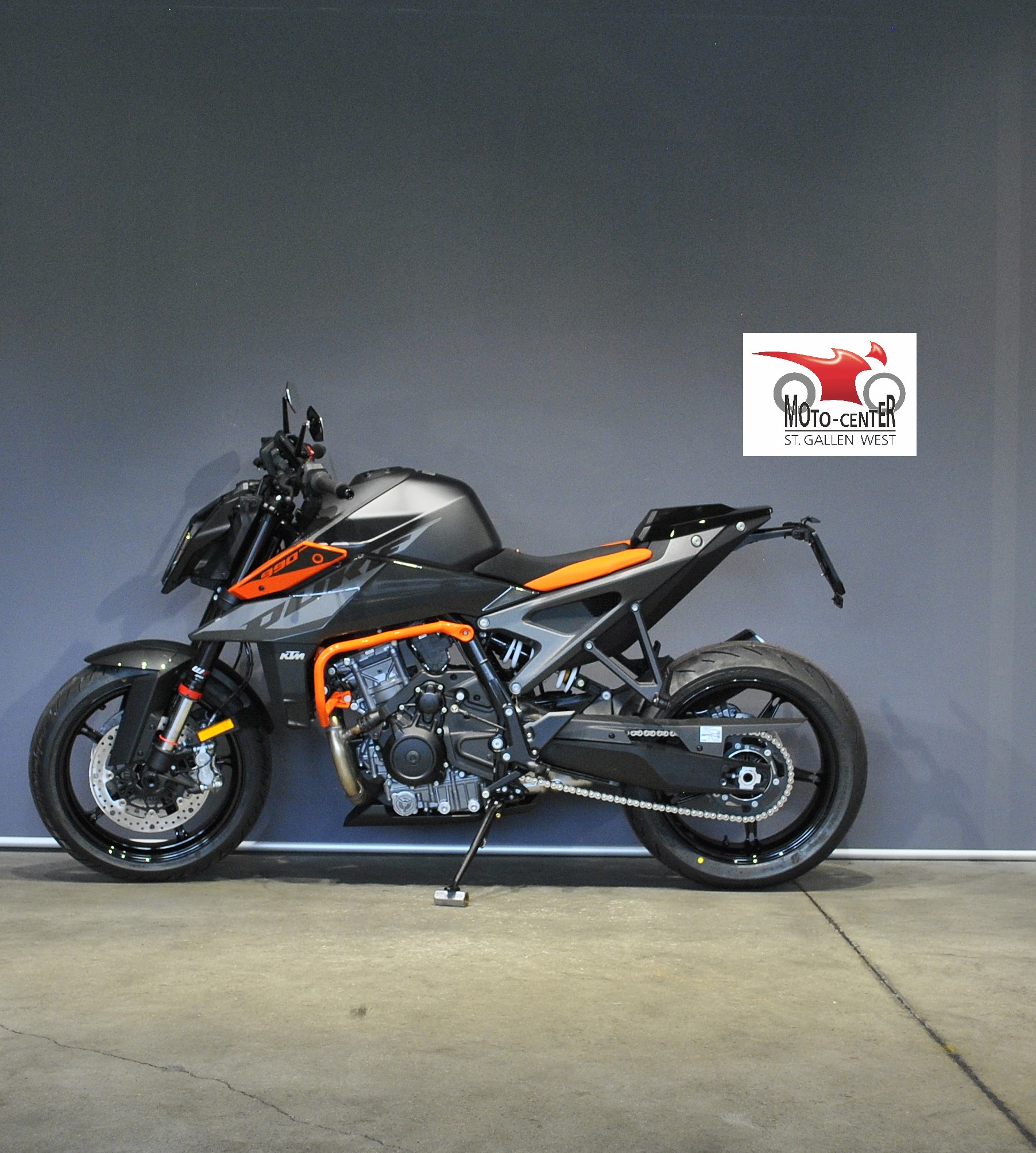 KTM 990 Duke-image-2