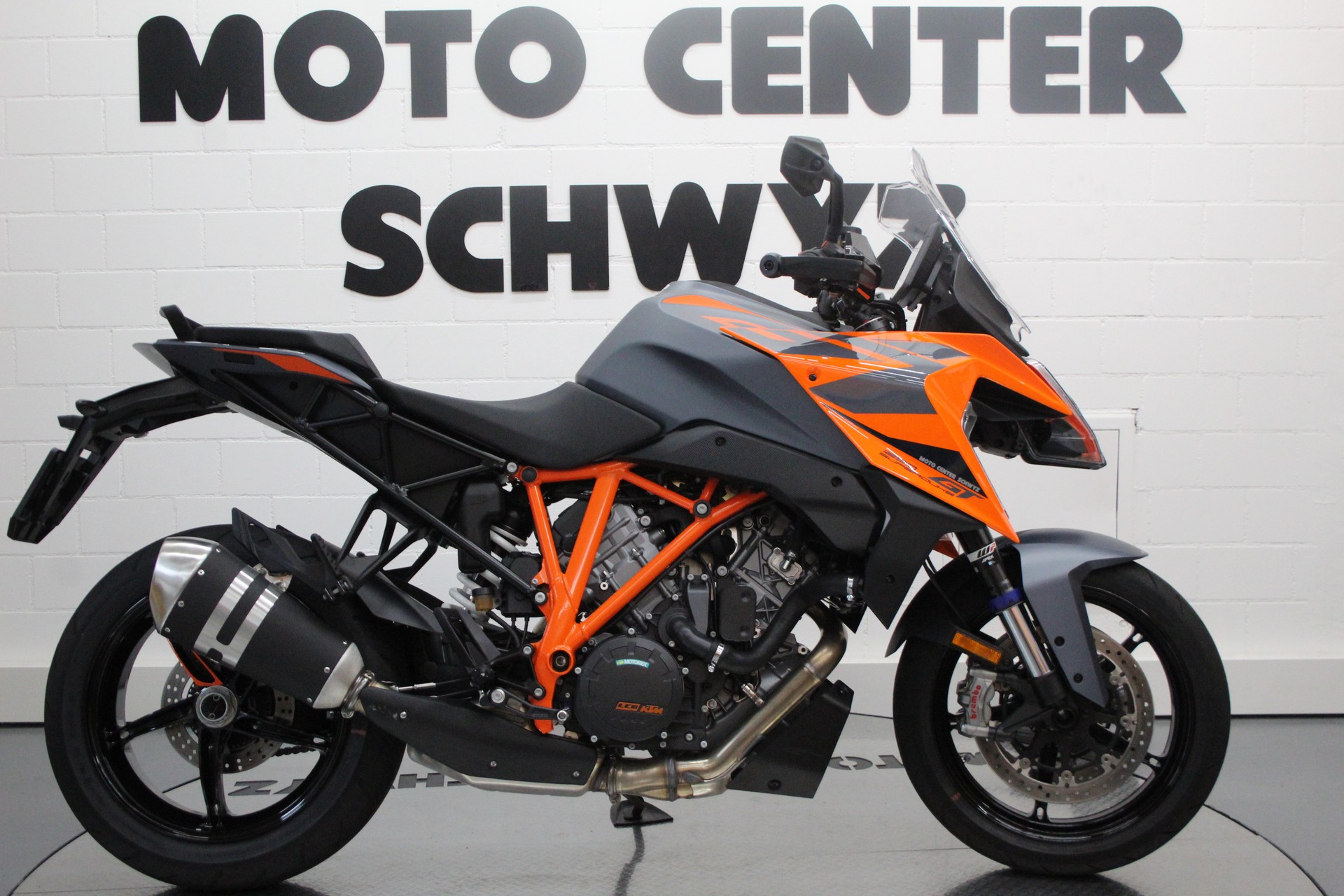 KTM 1290 Super Duke GT