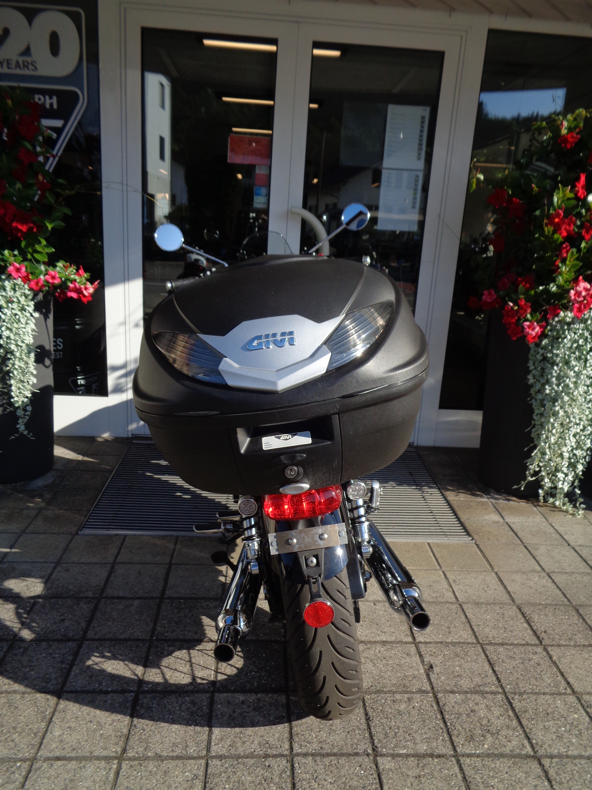 TRIUMPH Bonneville T120 ABS-image-9