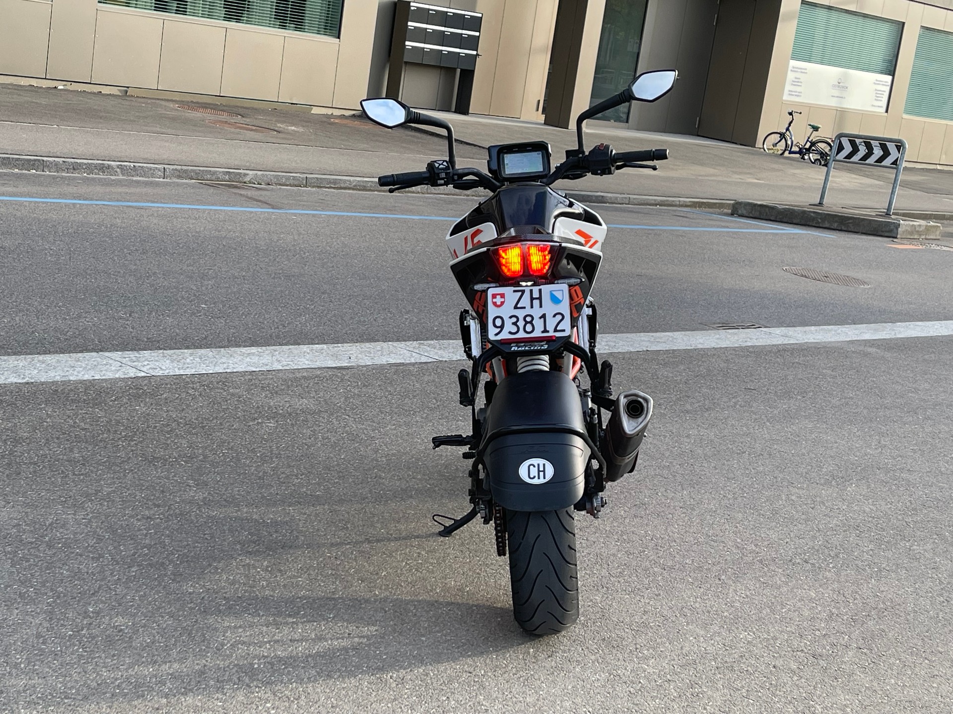 KTM 390 Duke ABS-image-5
