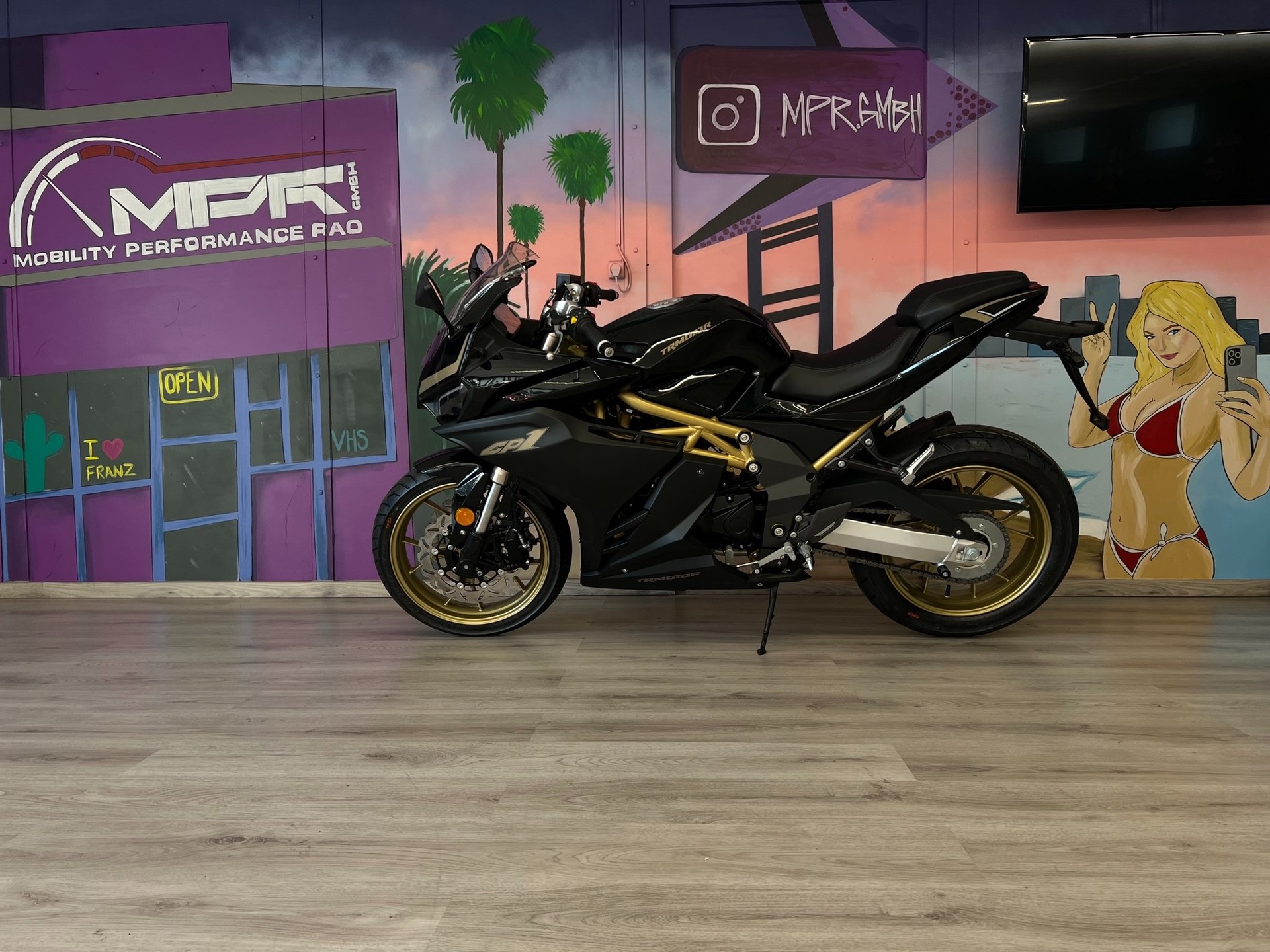 TRMOTOR GP 1 125cc-showroom-element-1