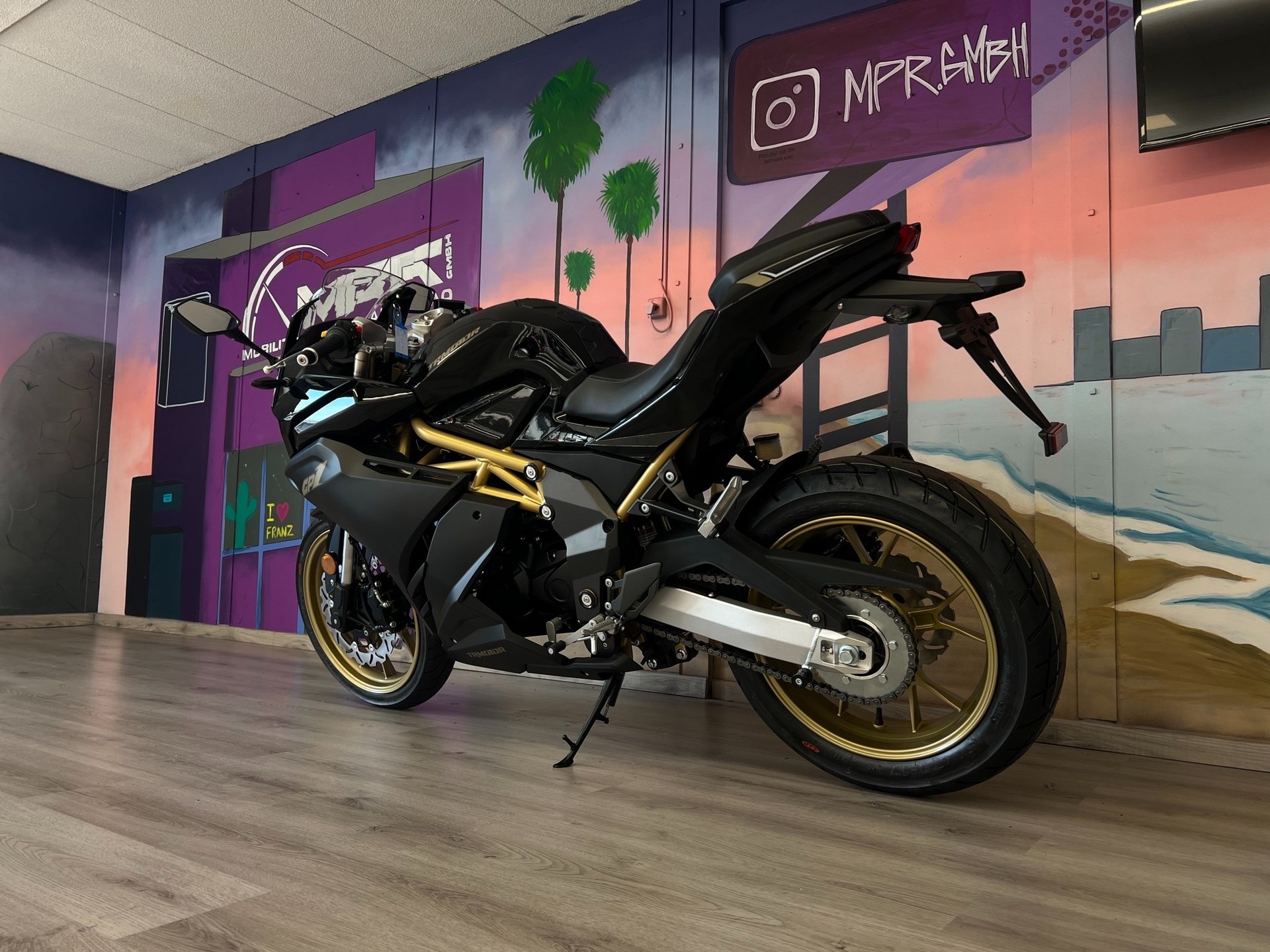 TRMOTOR GP 1 125cc-showroom-element-3