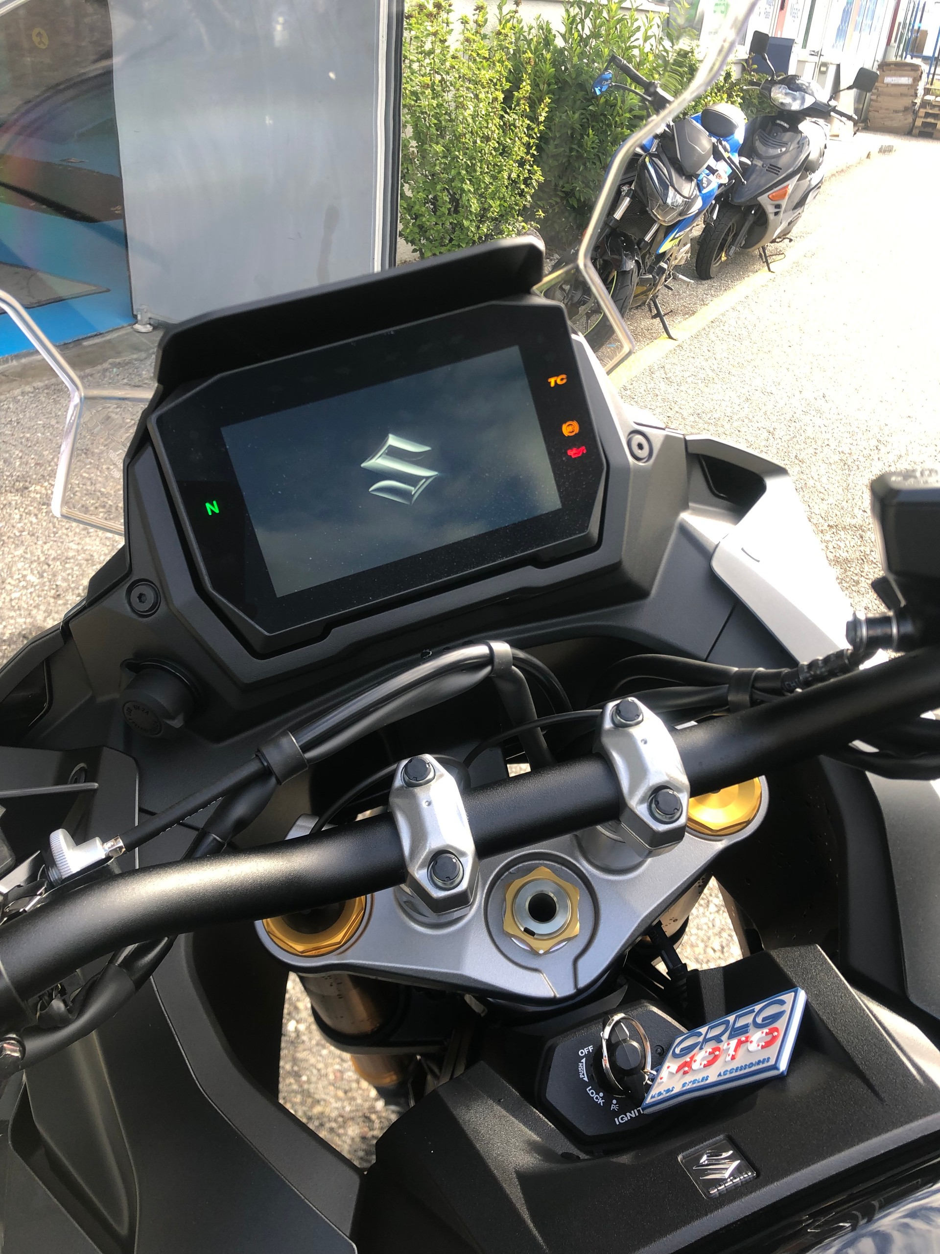 SUZUKI GSX-S 1000 GX-image-5