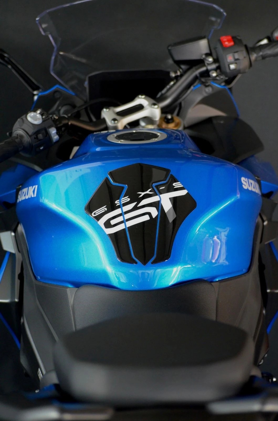 SUZUKI GSX-S 1000 GT Travel-showroom-element-2