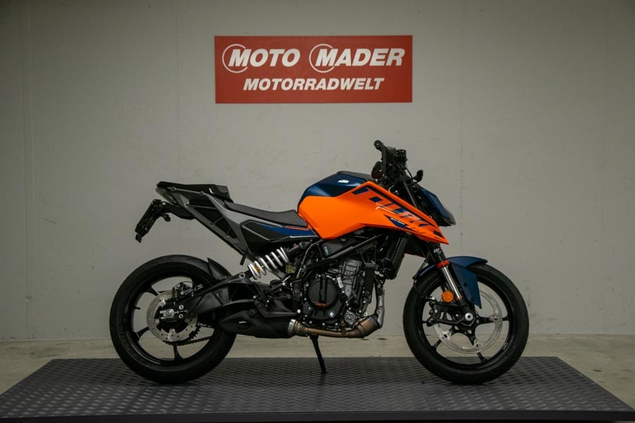 KTM 125 Duke-showroom-element-1