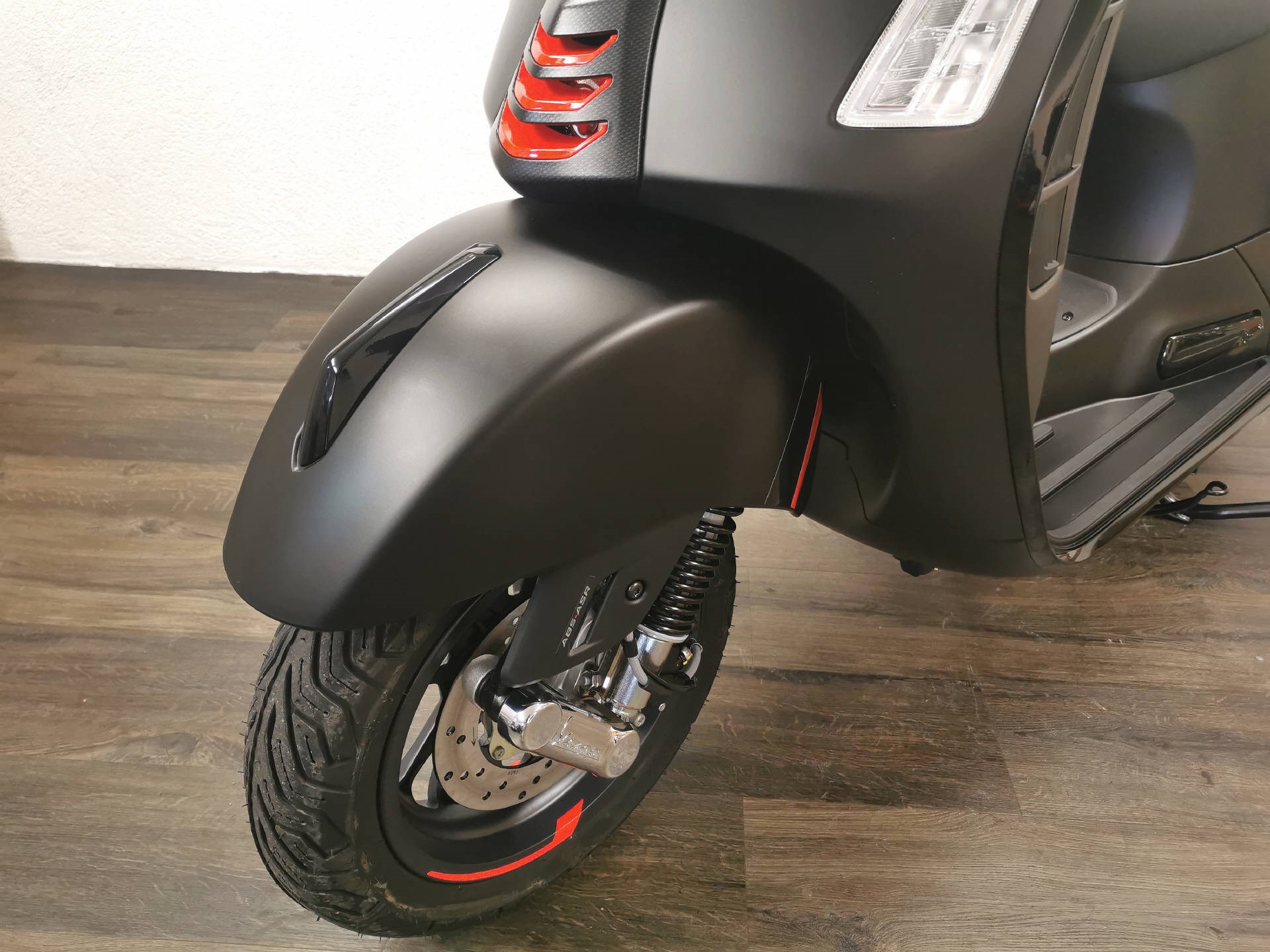 PIAGGIO Vespa GTS 310 Super Sport-showroom-element-2