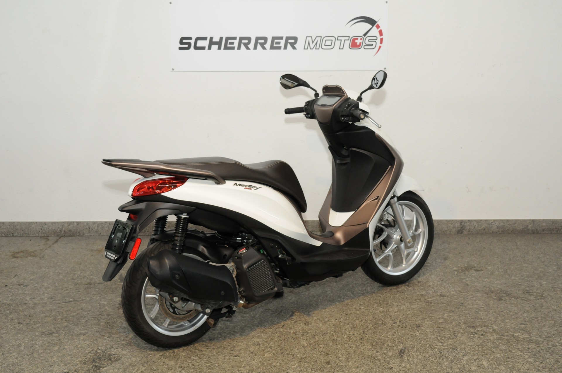 PIAGGIO Medley 125 iGet RST-showroom-element-2