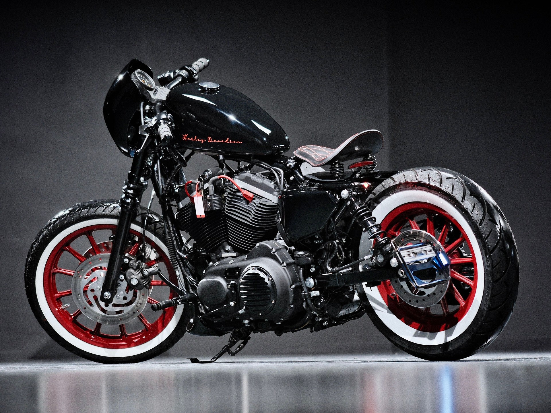 HARLEY-DAVIDSON XL 883 R Sportster Roadster Injection-showroom-element-3