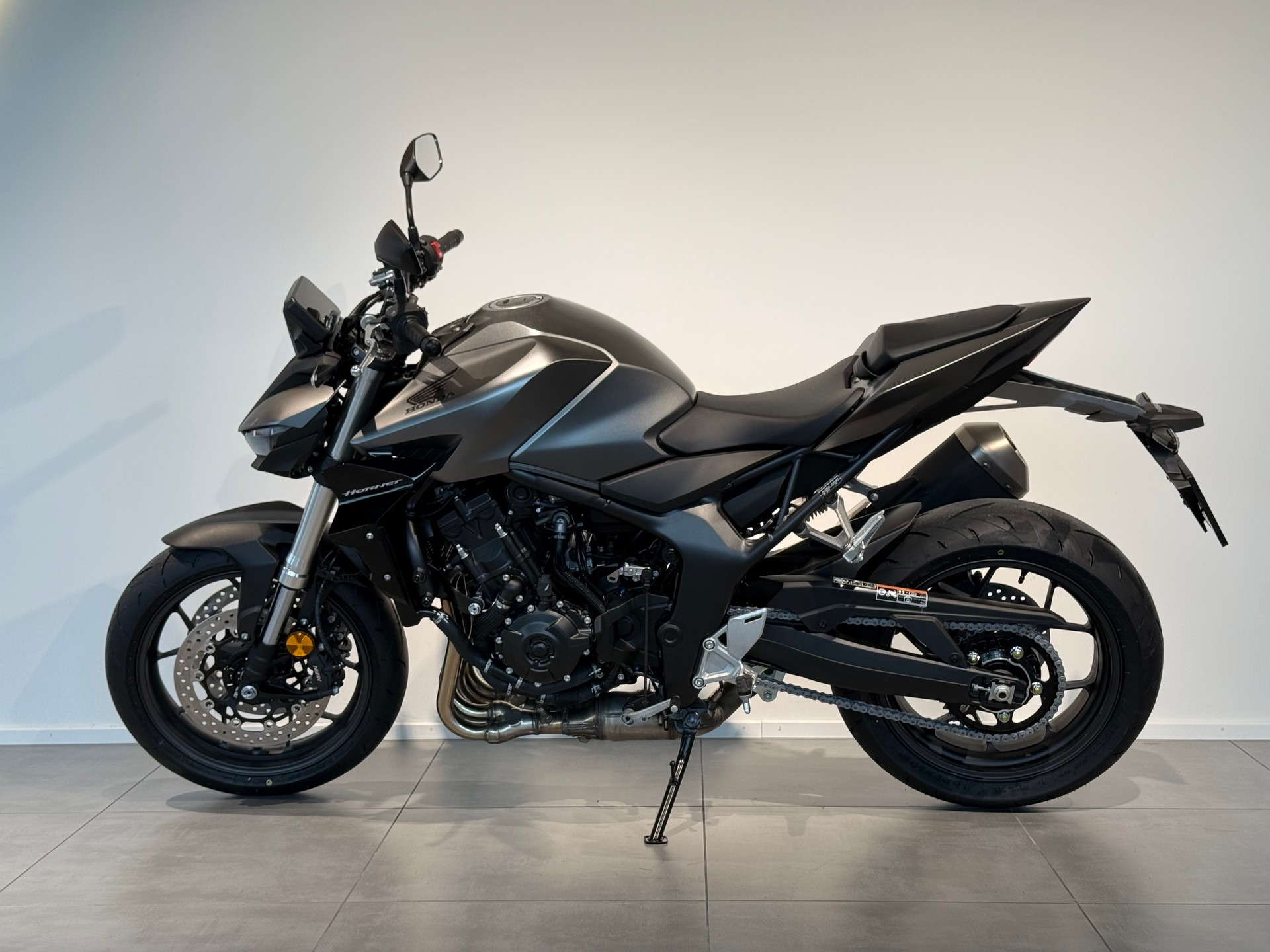 HONDA Hornet-showroom-element-2