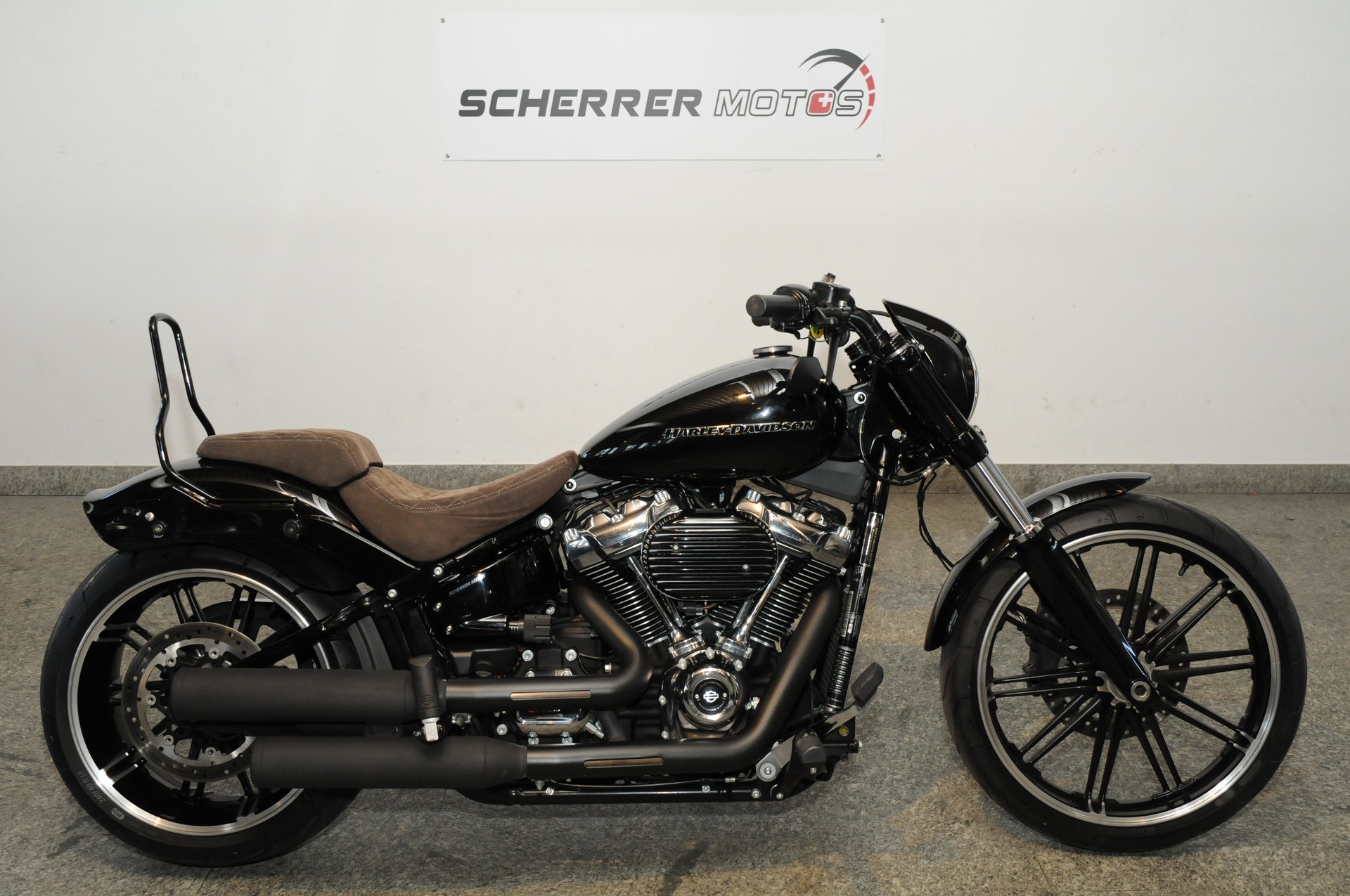 HARLEY-DAVIDSON FXBRS Breakout 114 ABS