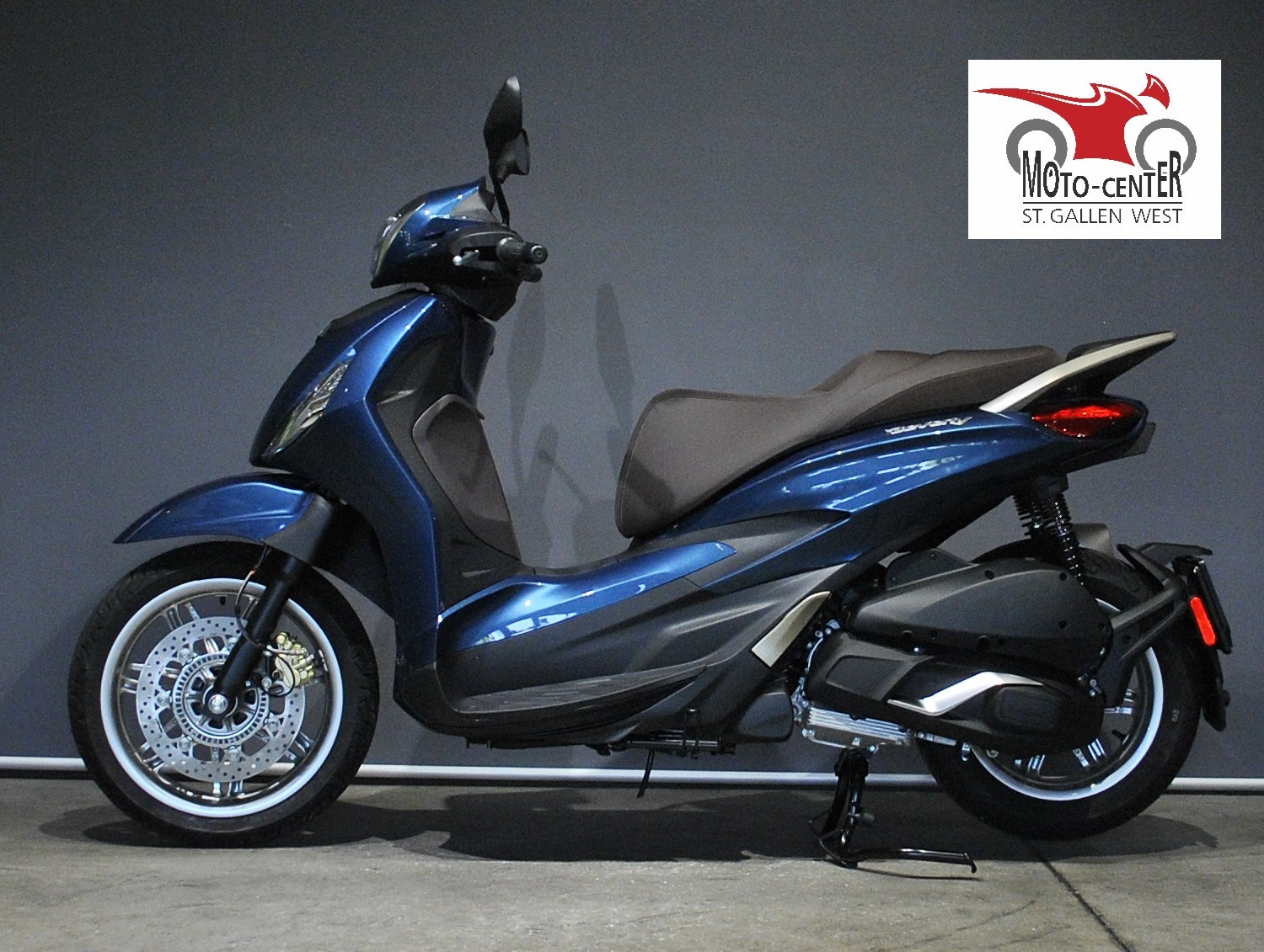 PIAGGIO Beverly 300-showroom-element-2