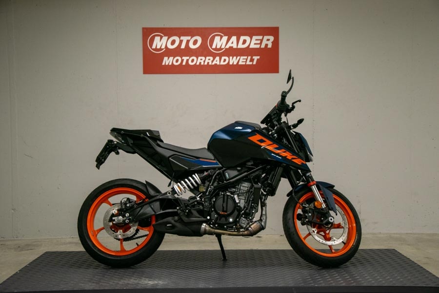 KTM 125 Duke-showroom-element-1